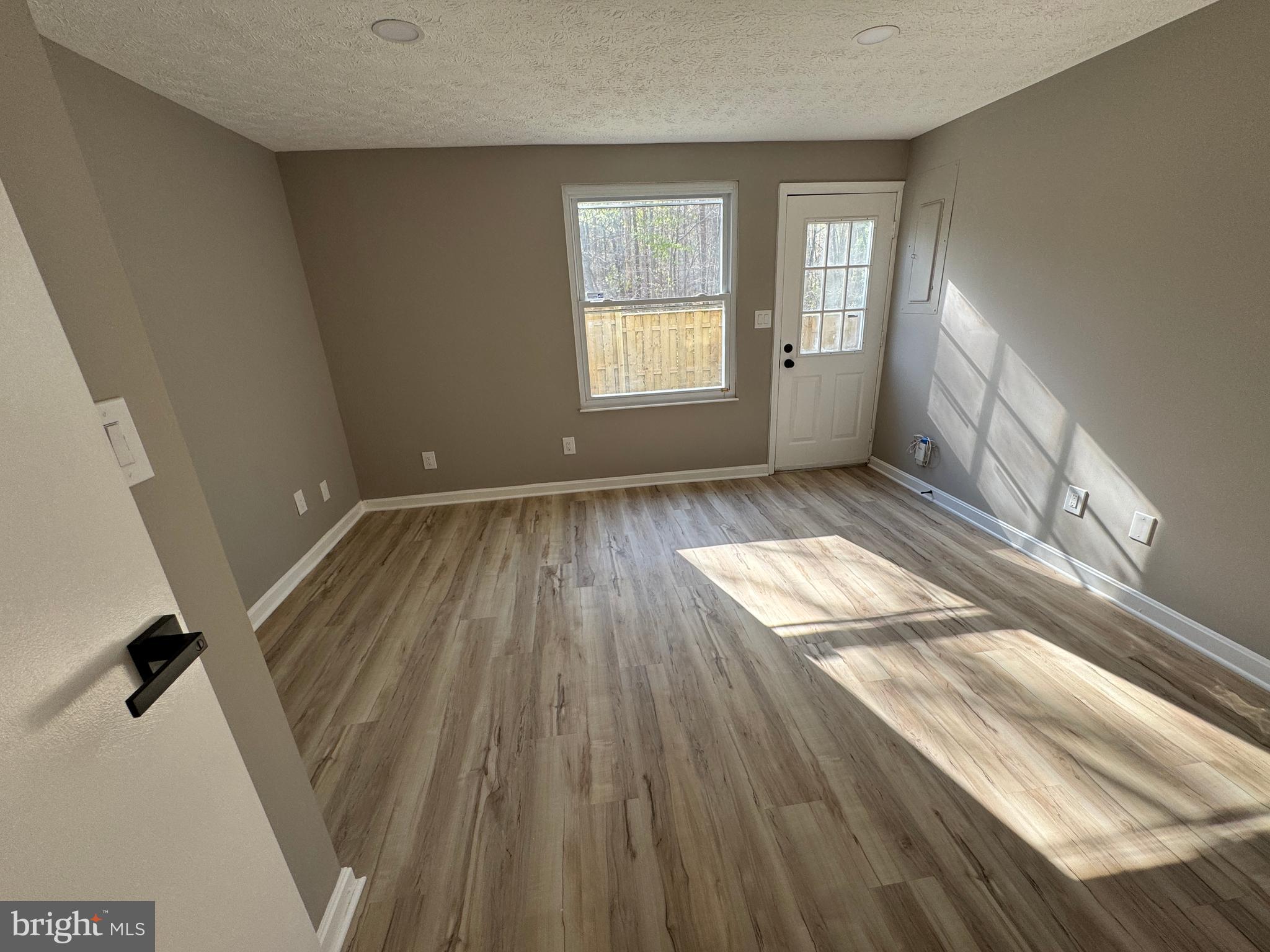 NEWINGTON COMMONS - Residential