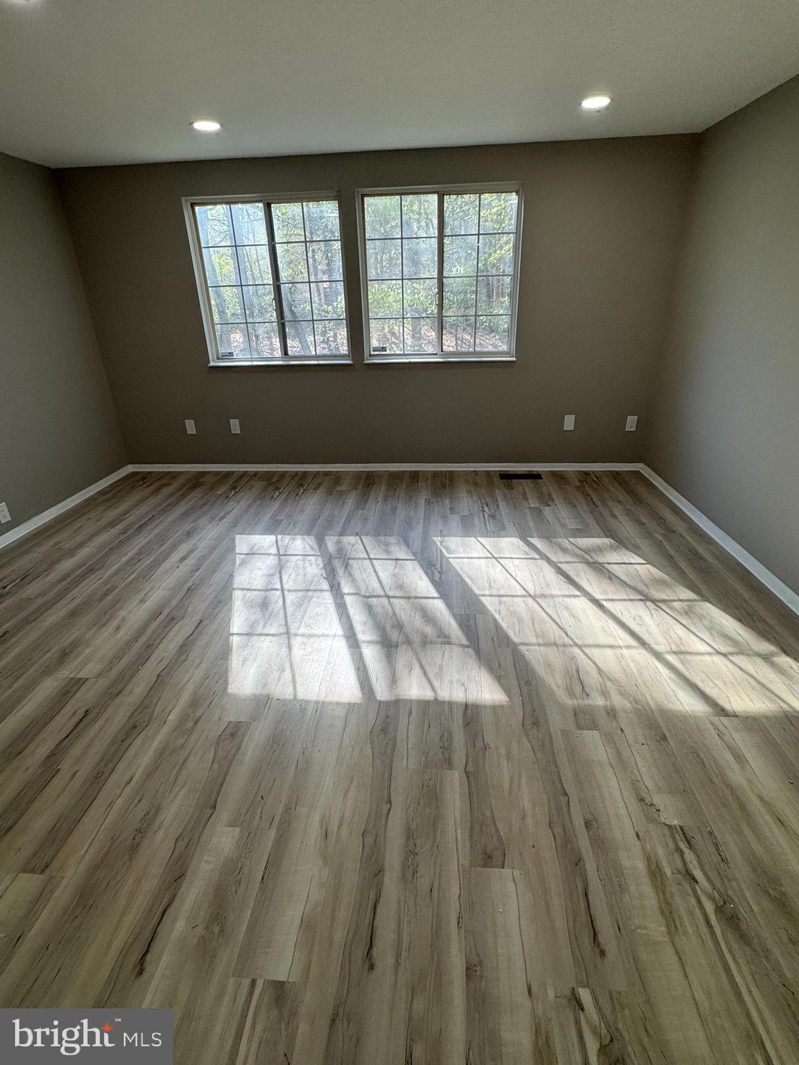 NEWINGTON COMMONS - Residential