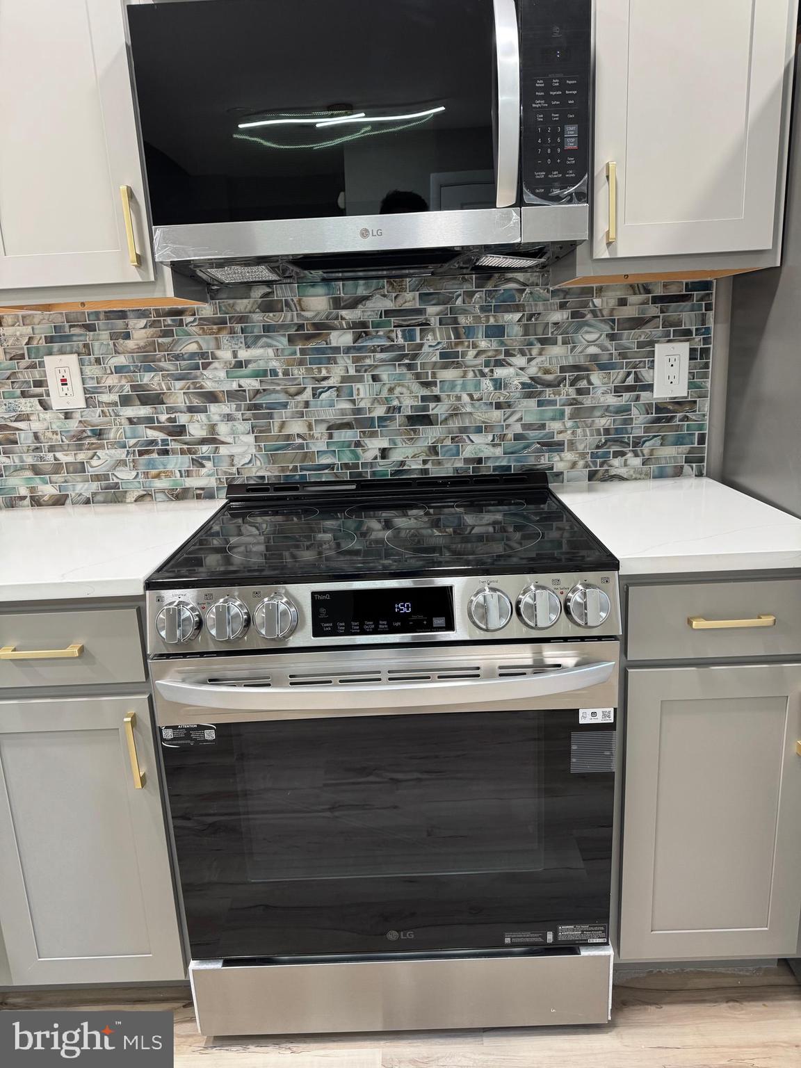 NEWINGTON COMMONS - Residential