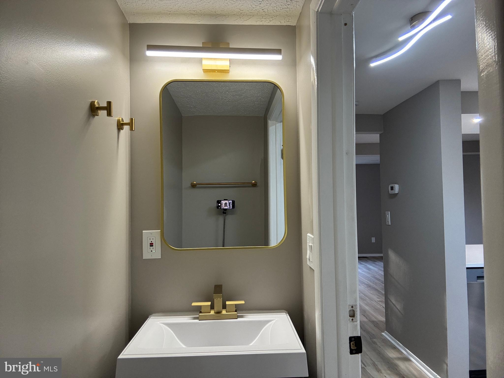 NEWINGTON COMMONS - Residential