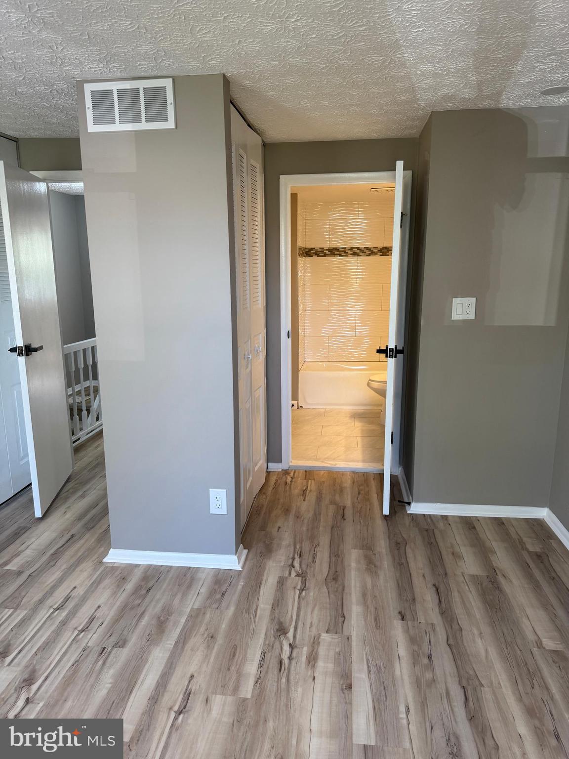 NEWINGTON COMMONS - Residential