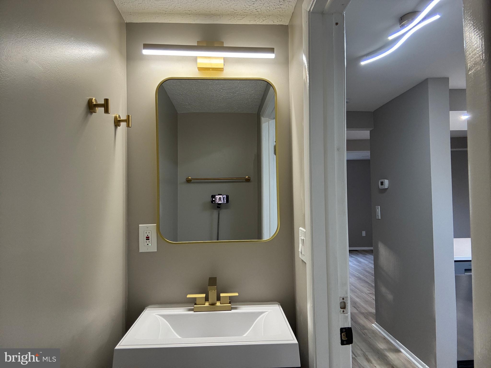 NEWINGTON COMMONS - Residential