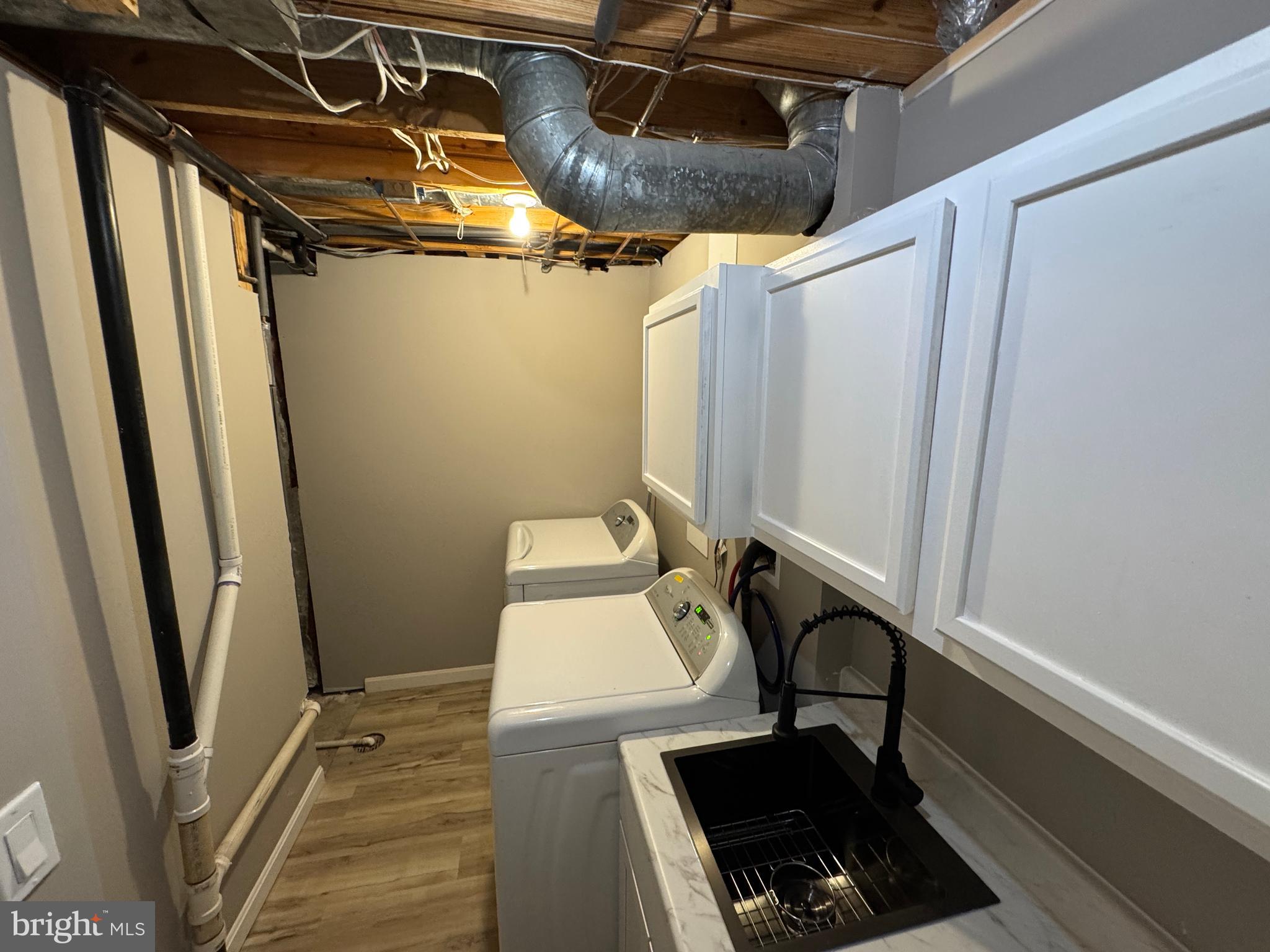 NEWINGTON COMMONS - Residential