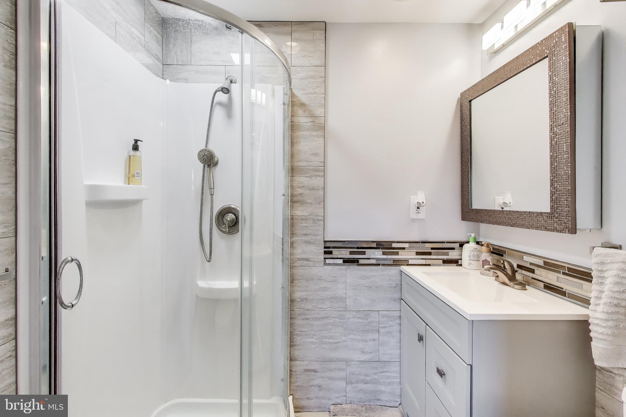 WATERS EDGE - Residential Lease