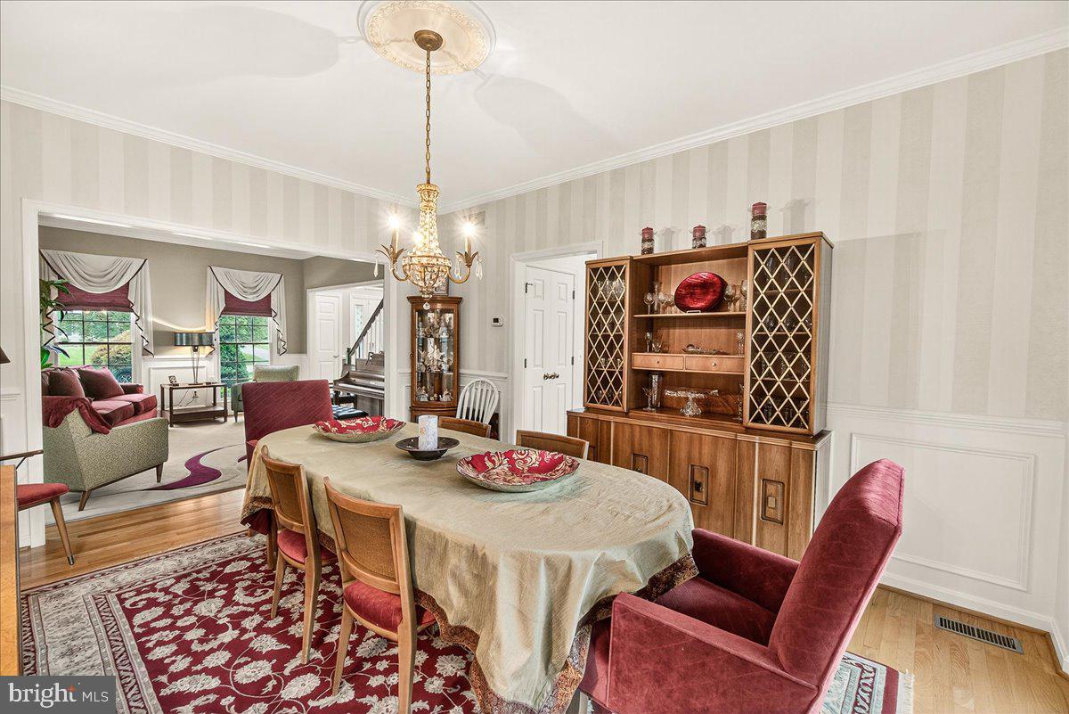 16013 FIELDS END COURT