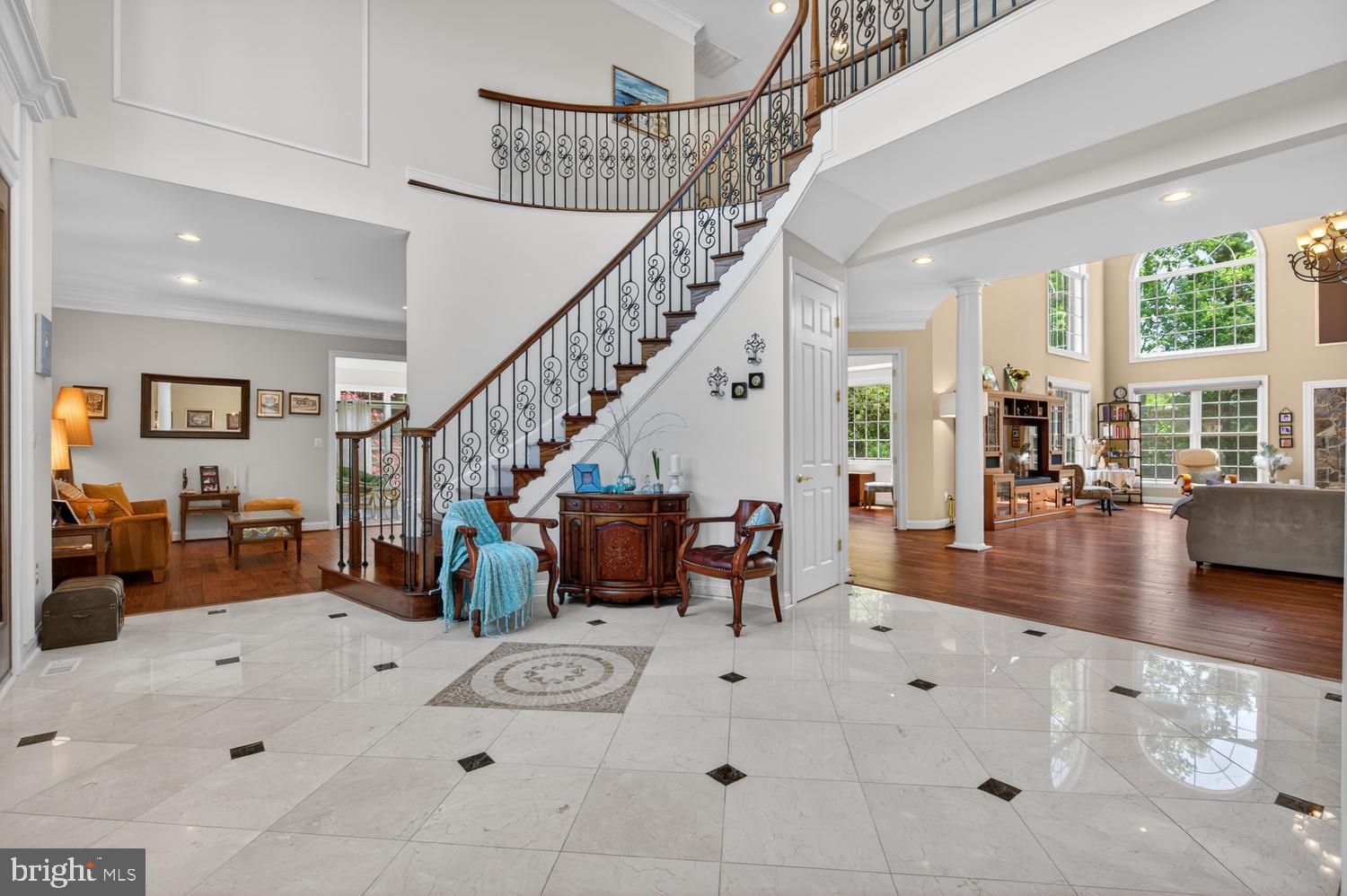 1002 SHERMAN COURT