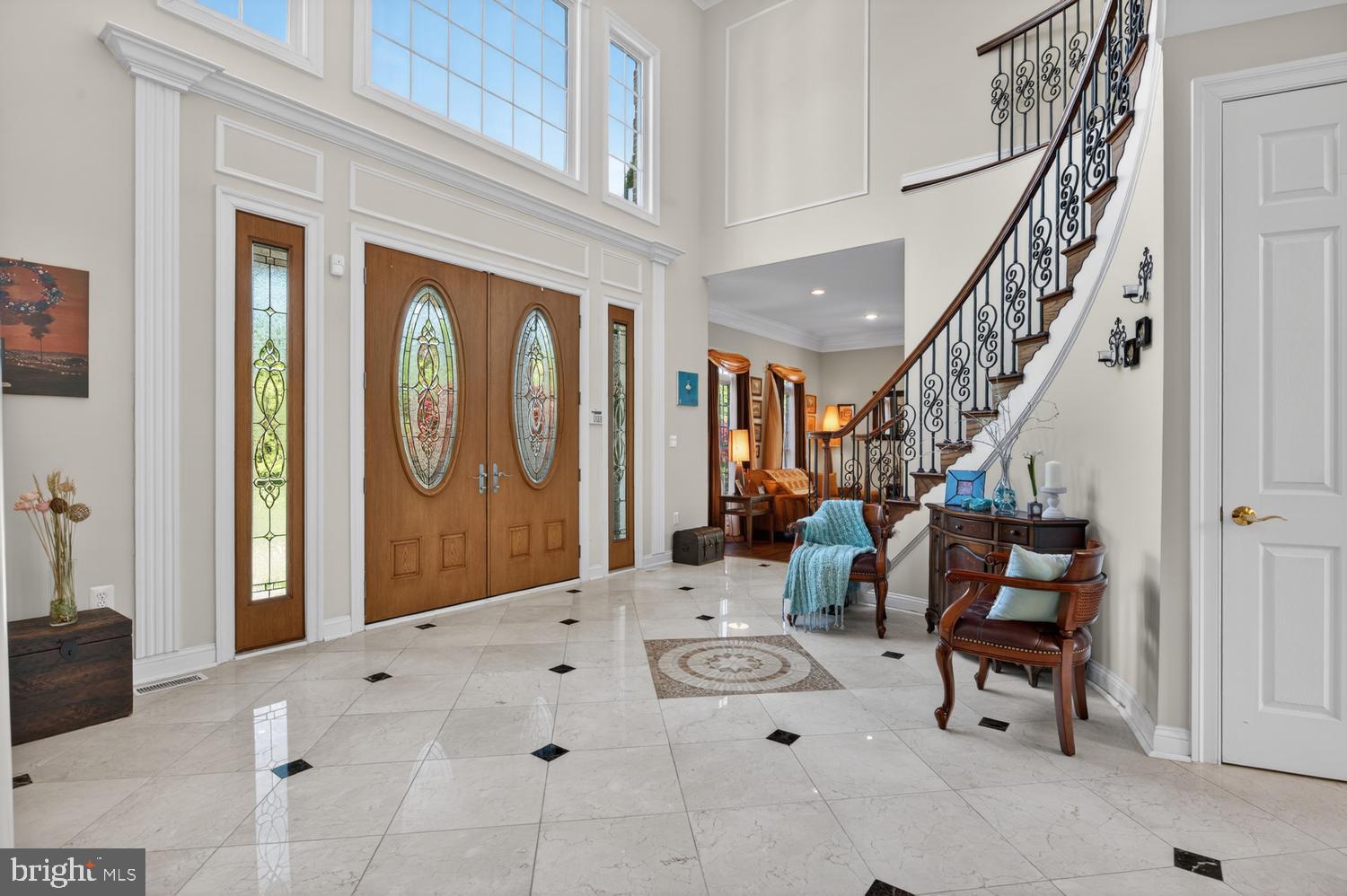 1002 SHERMAN COURT