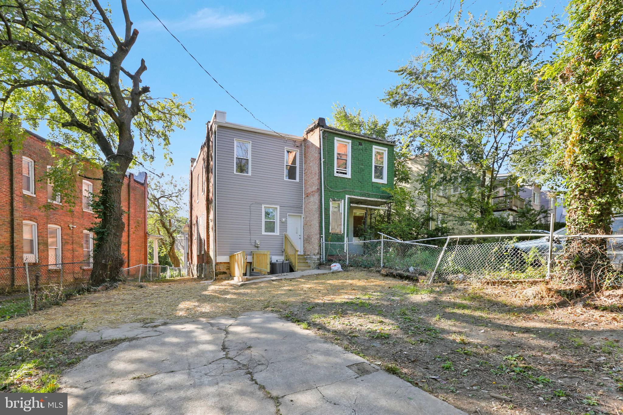 PARK CIRCLE - Residential Lease