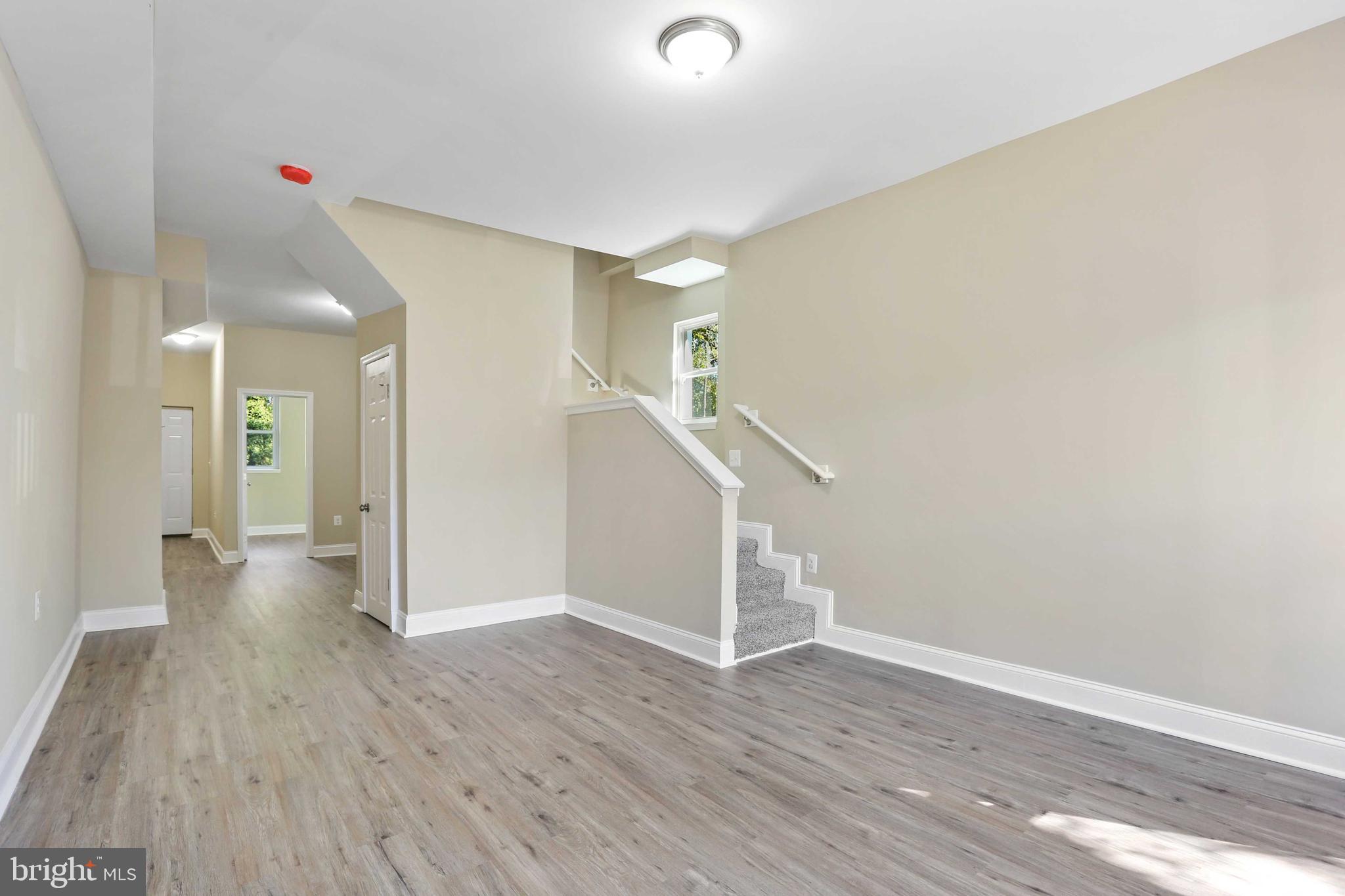 PARK CIRCLE - Residential Lease