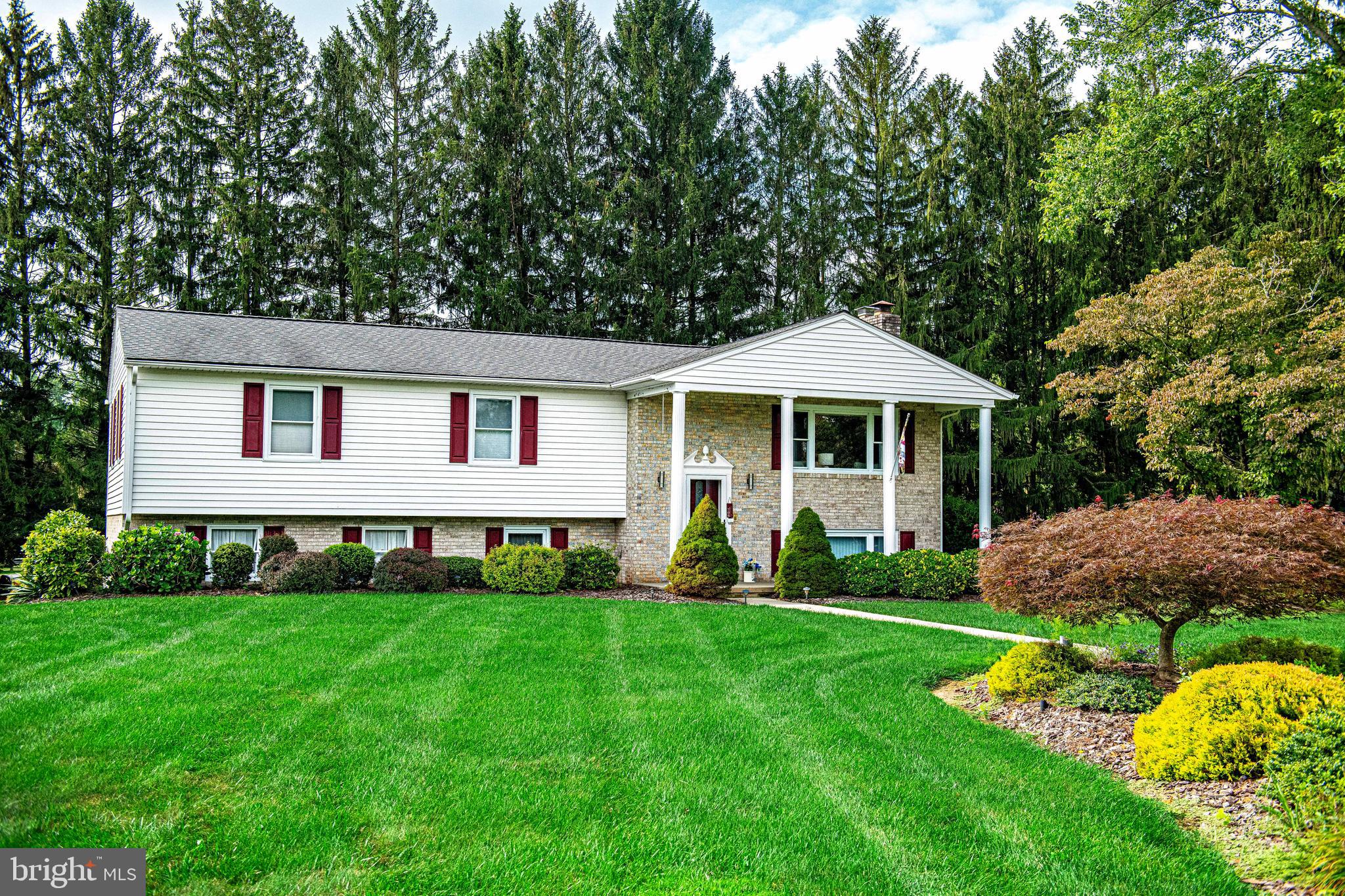 708 PLEASANT HILLS CIRCLE