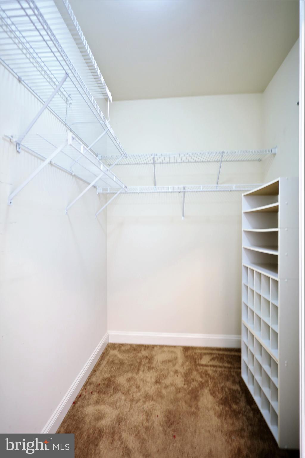 TIREE LAND CONDOMINIUMS - Residential