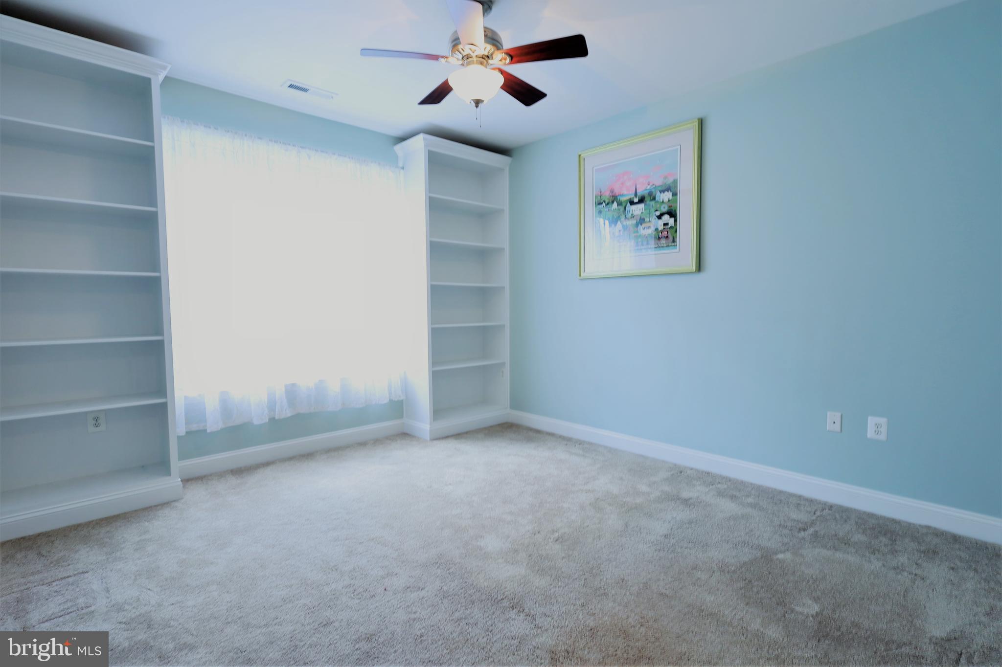 TIREE LAND CONDOMINIUMS - Residential