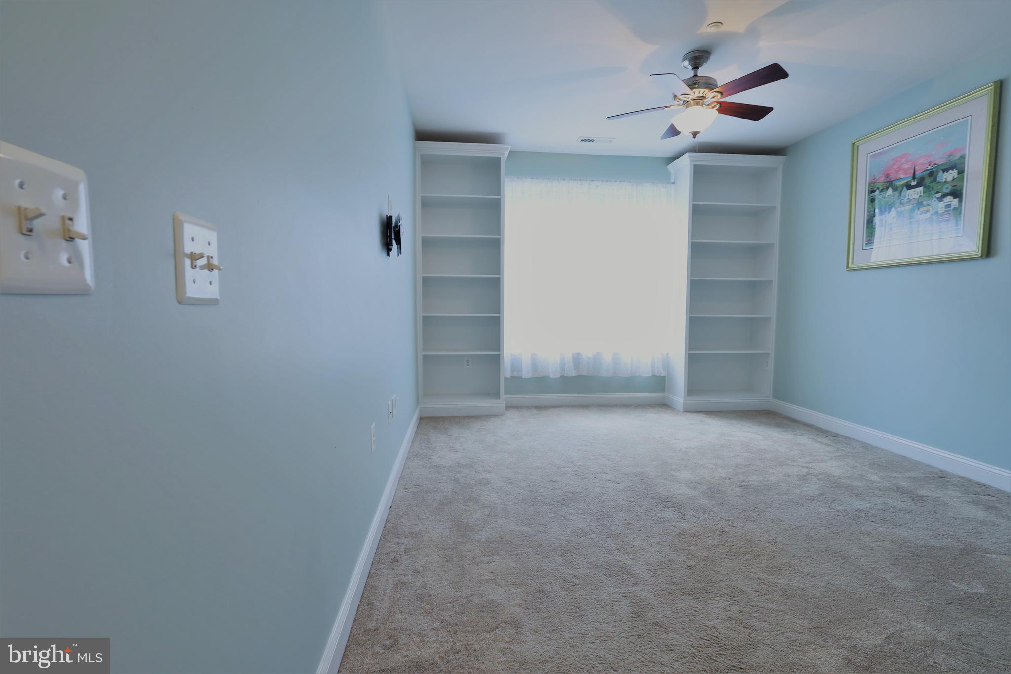 TIREE LAND CONDOMINIUMS - Residential