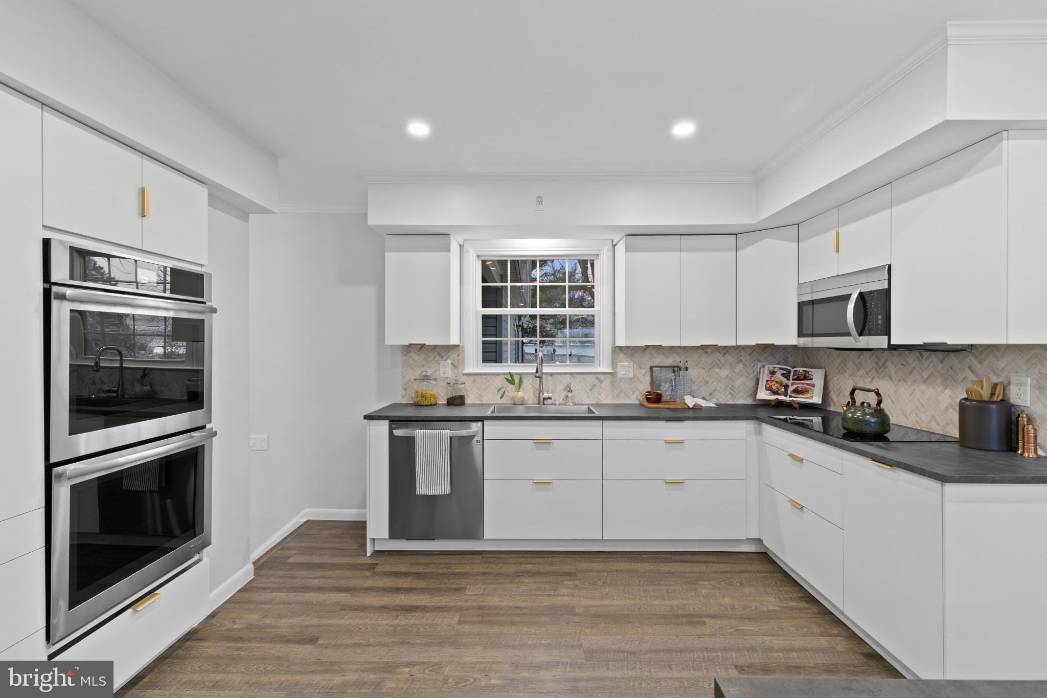 VALLEY MEDE - Residential