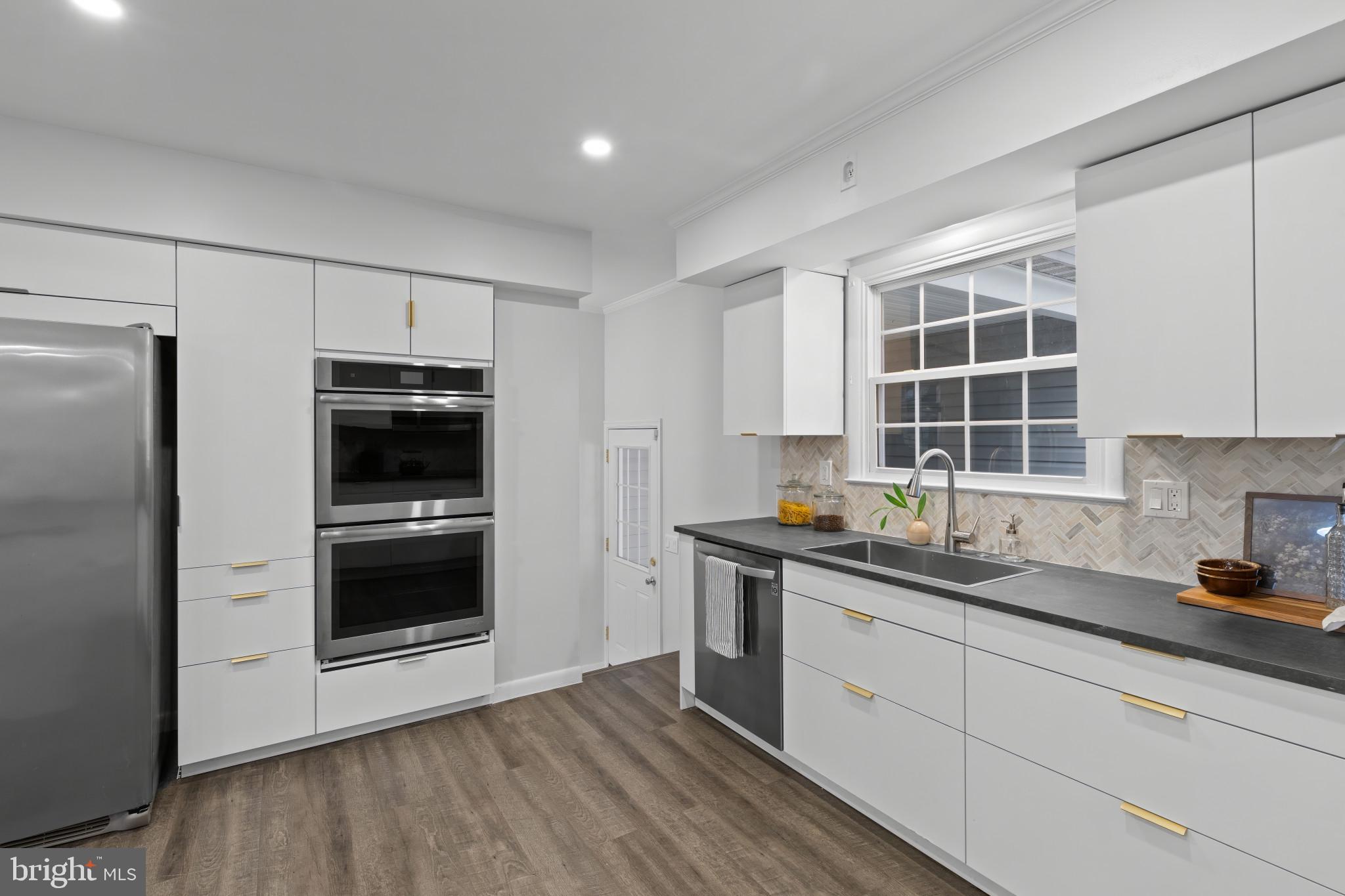 VALLEY MEDE - Residential