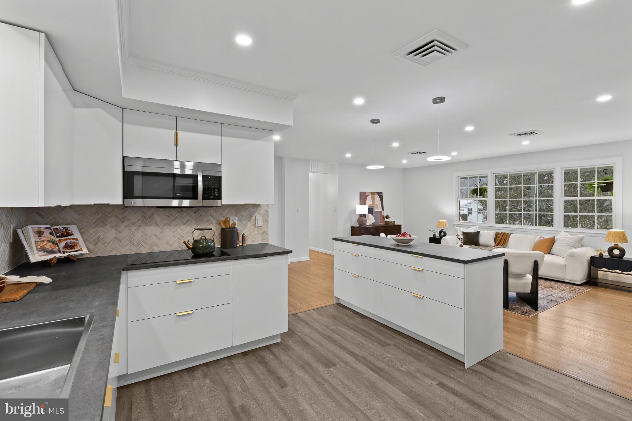 VALLEY MEDE - Residential