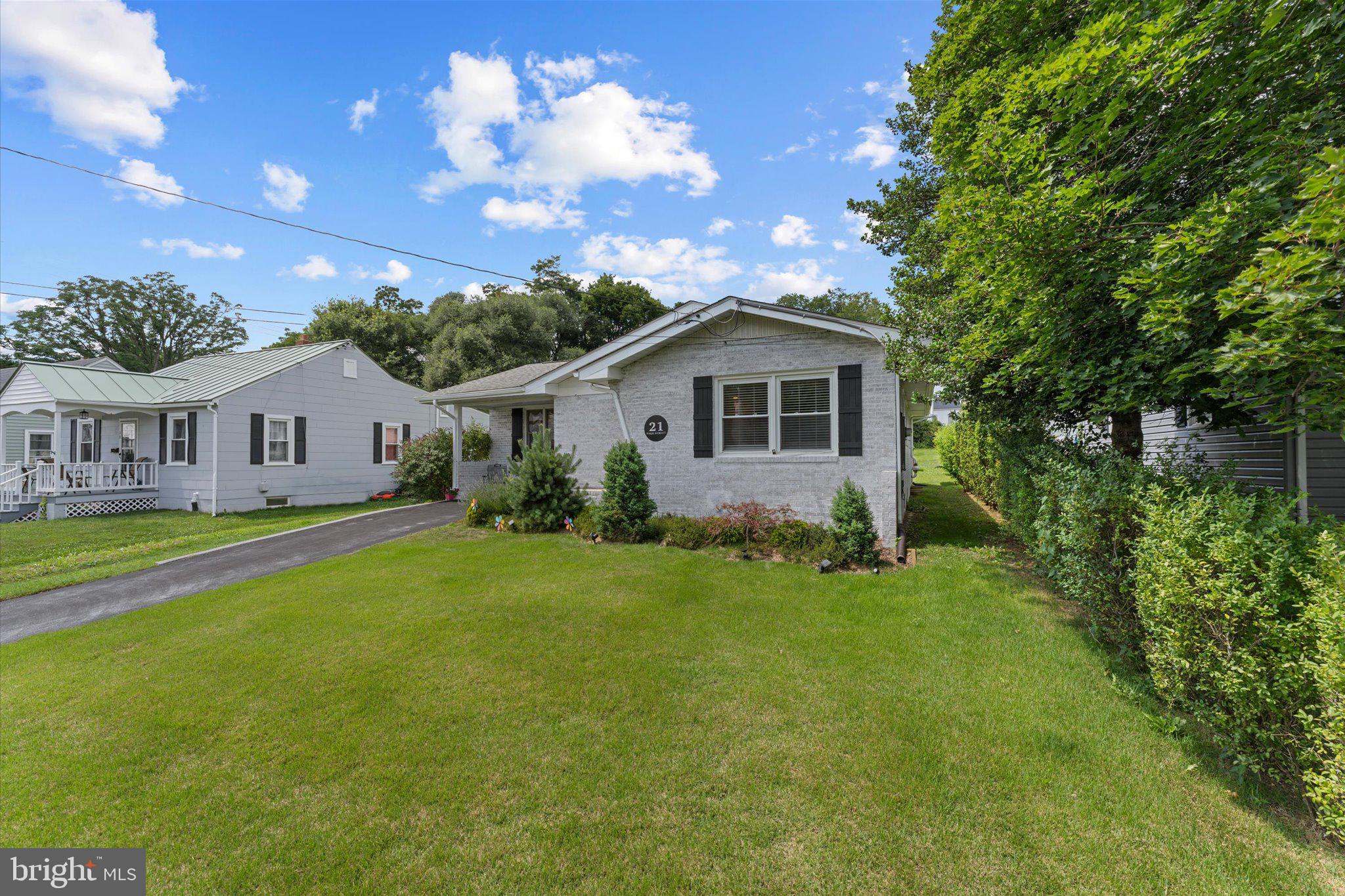 21 PAGE STREET