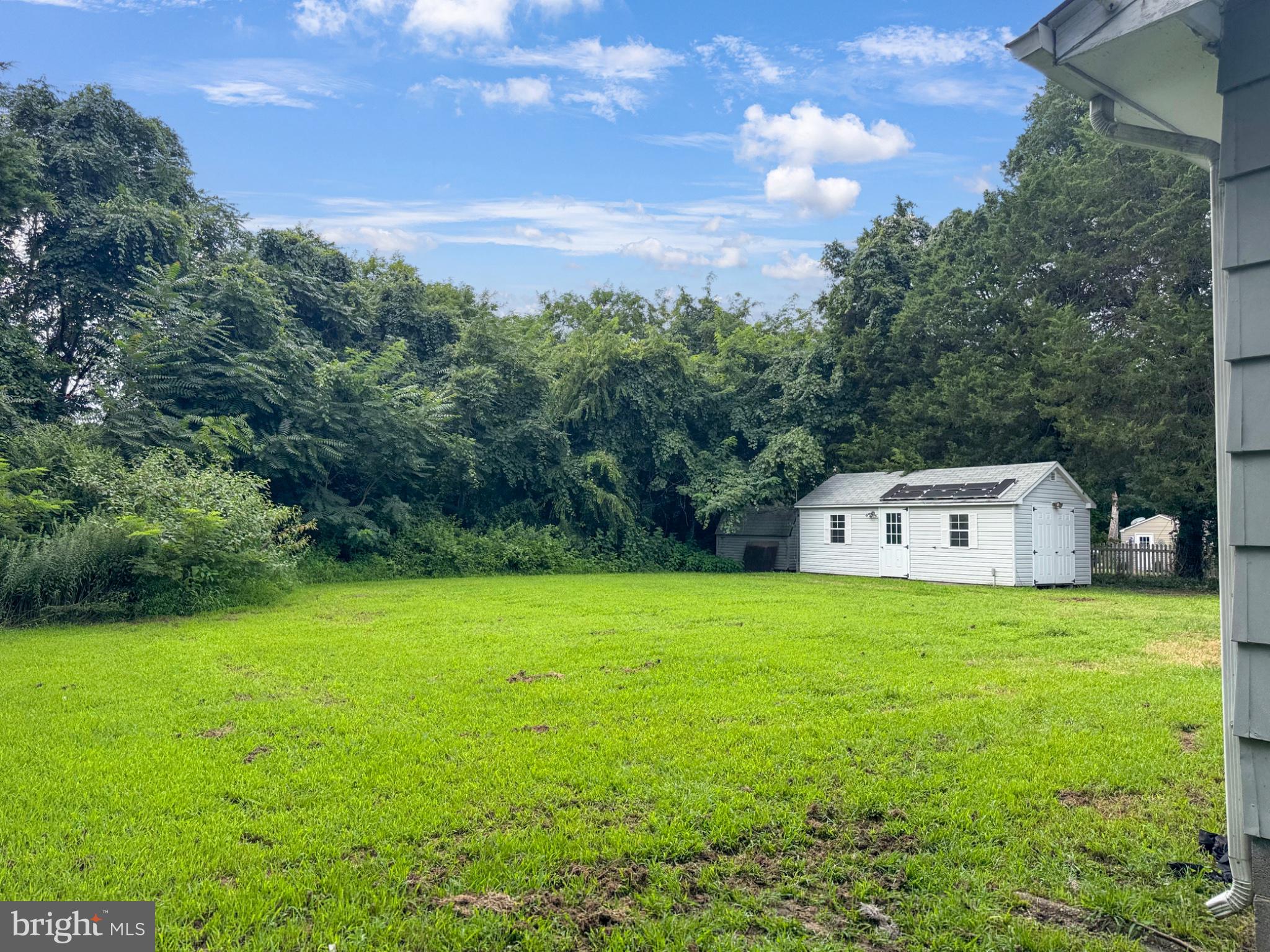 127 FAIRFAX DRIVE