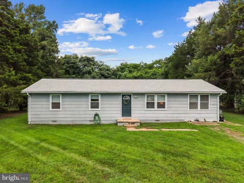 Homes For Sale - 127 Fairfax Drive<br/> Westmoreland County, COLONIAL BEACH, VA 22443