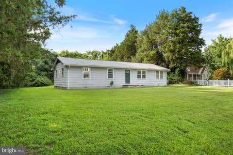 Homes For Sale - 127 Fairfax Drive<br/> Westmoreland County, COLONIAL BEACH, VA 22443