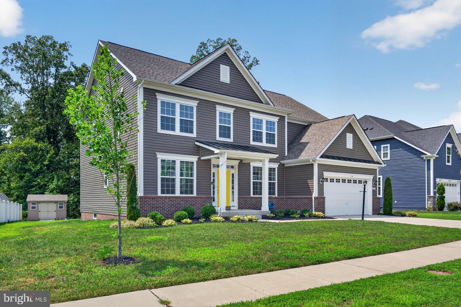 2409 TREE VISTA COURT