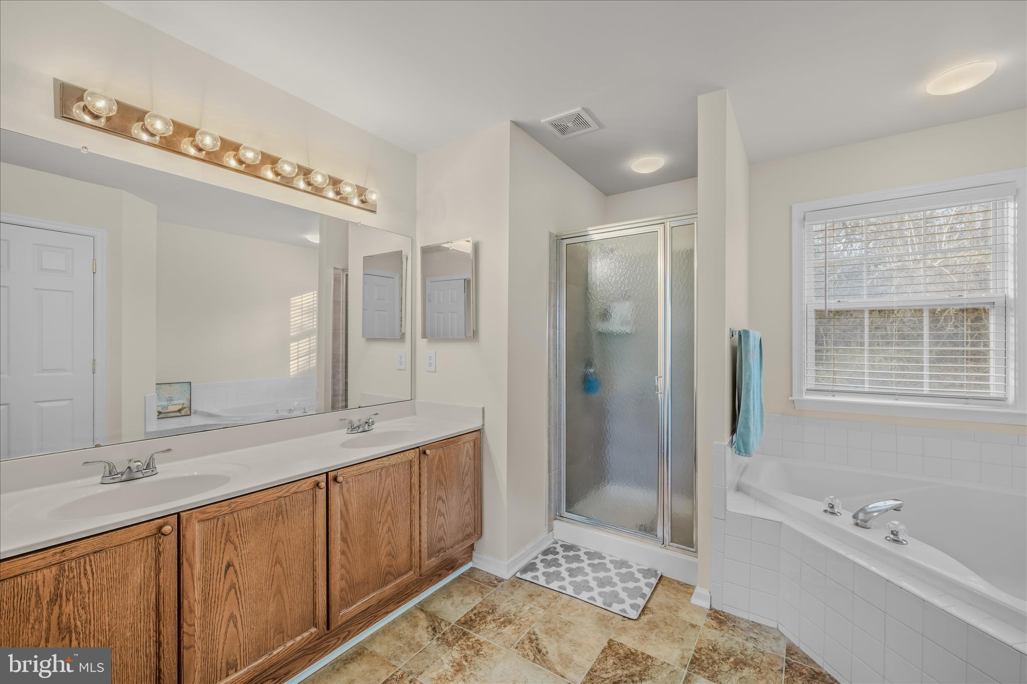 ROSEMONT ORCHARD - Residential