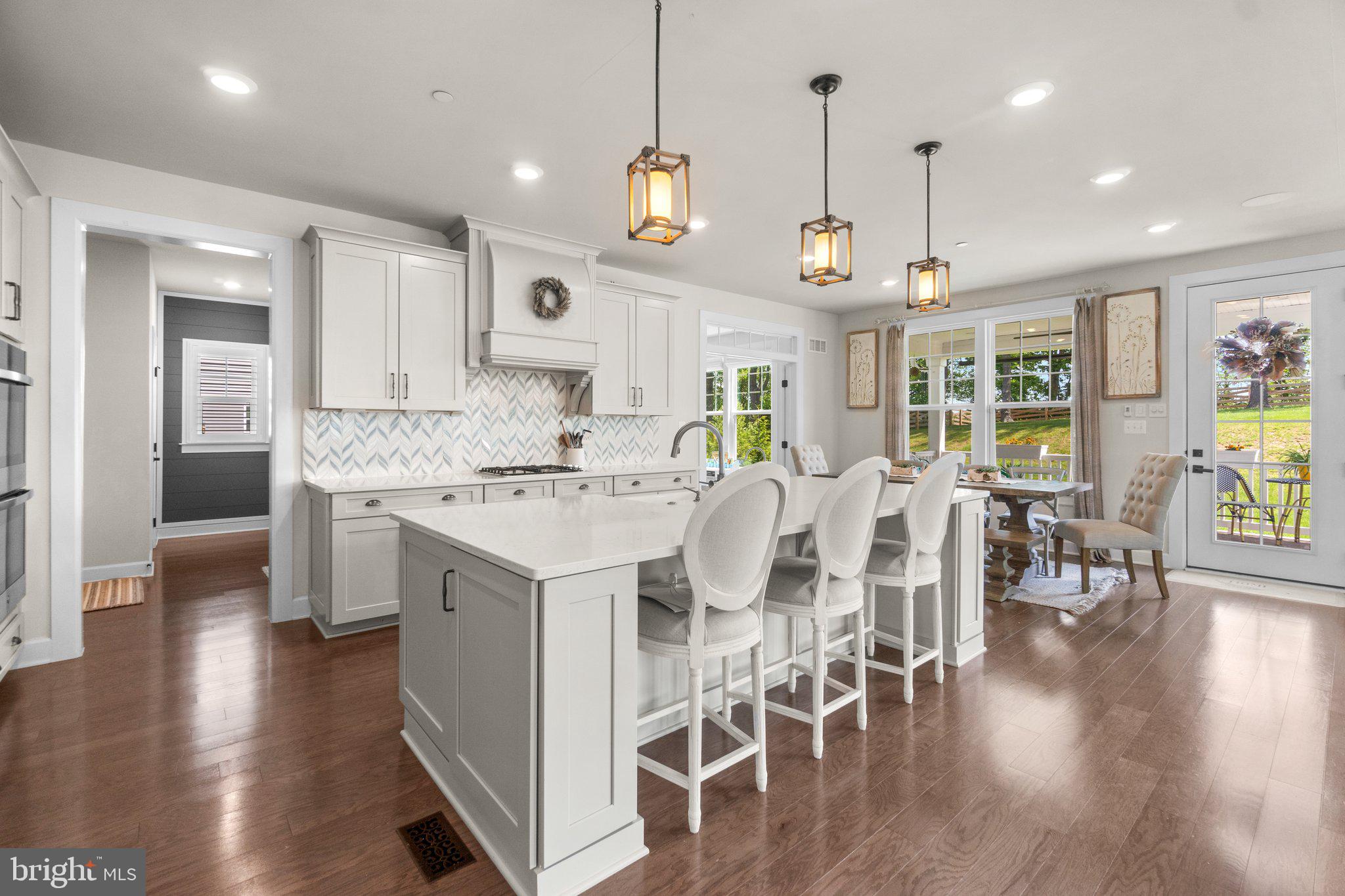 FAIRLANE FARM - Residential