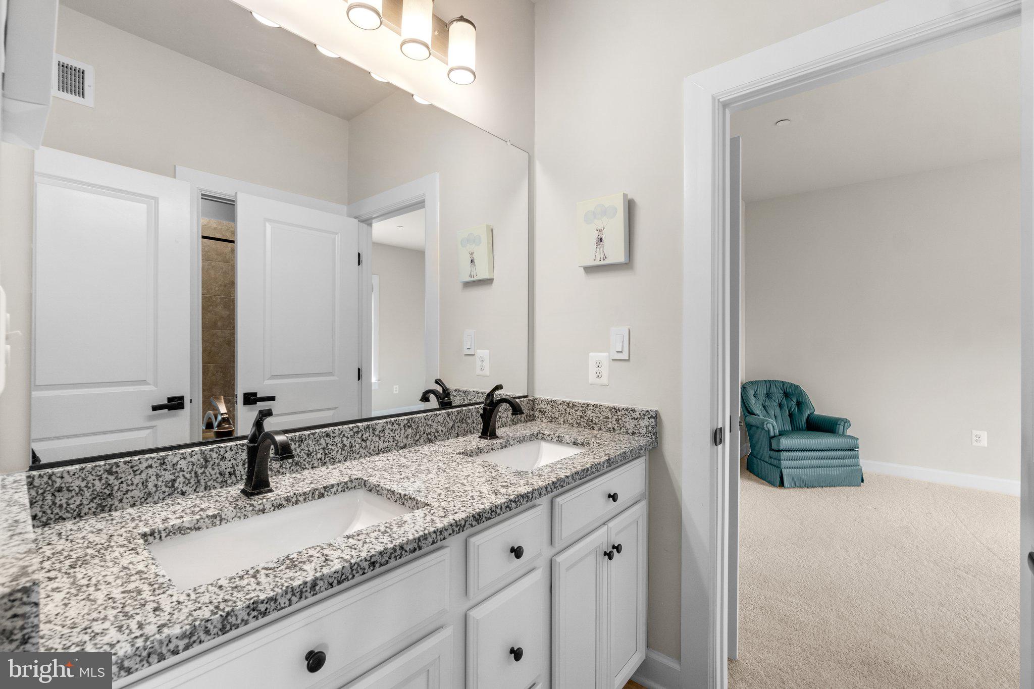 FAIRLANE FARM - Residential