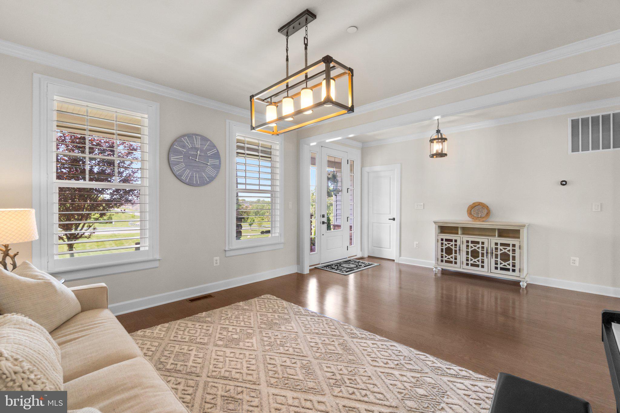 FAIRLANE FARM - Residential