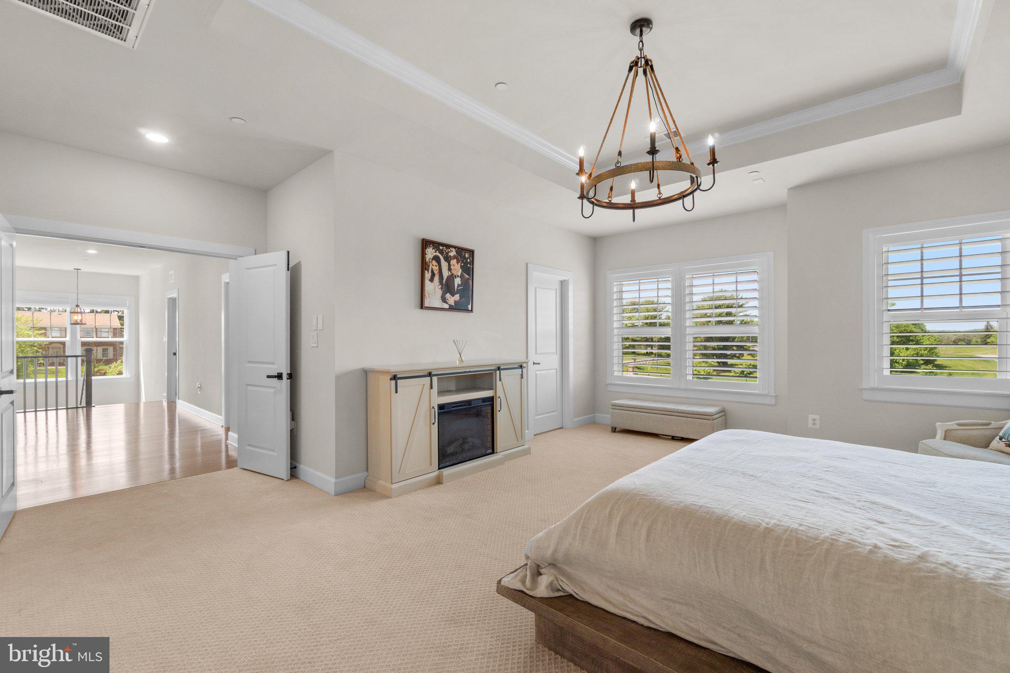 FAIRLANE FARM - Residential