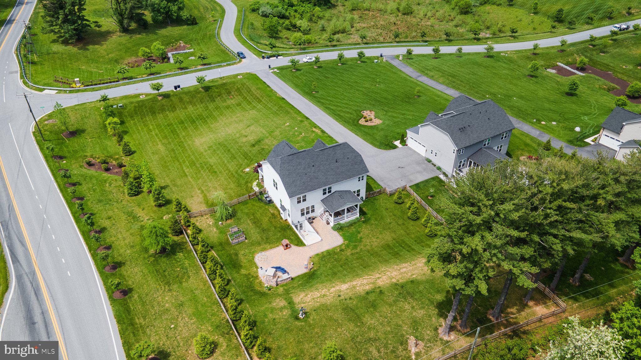 FAIRLANE FARM - Residential