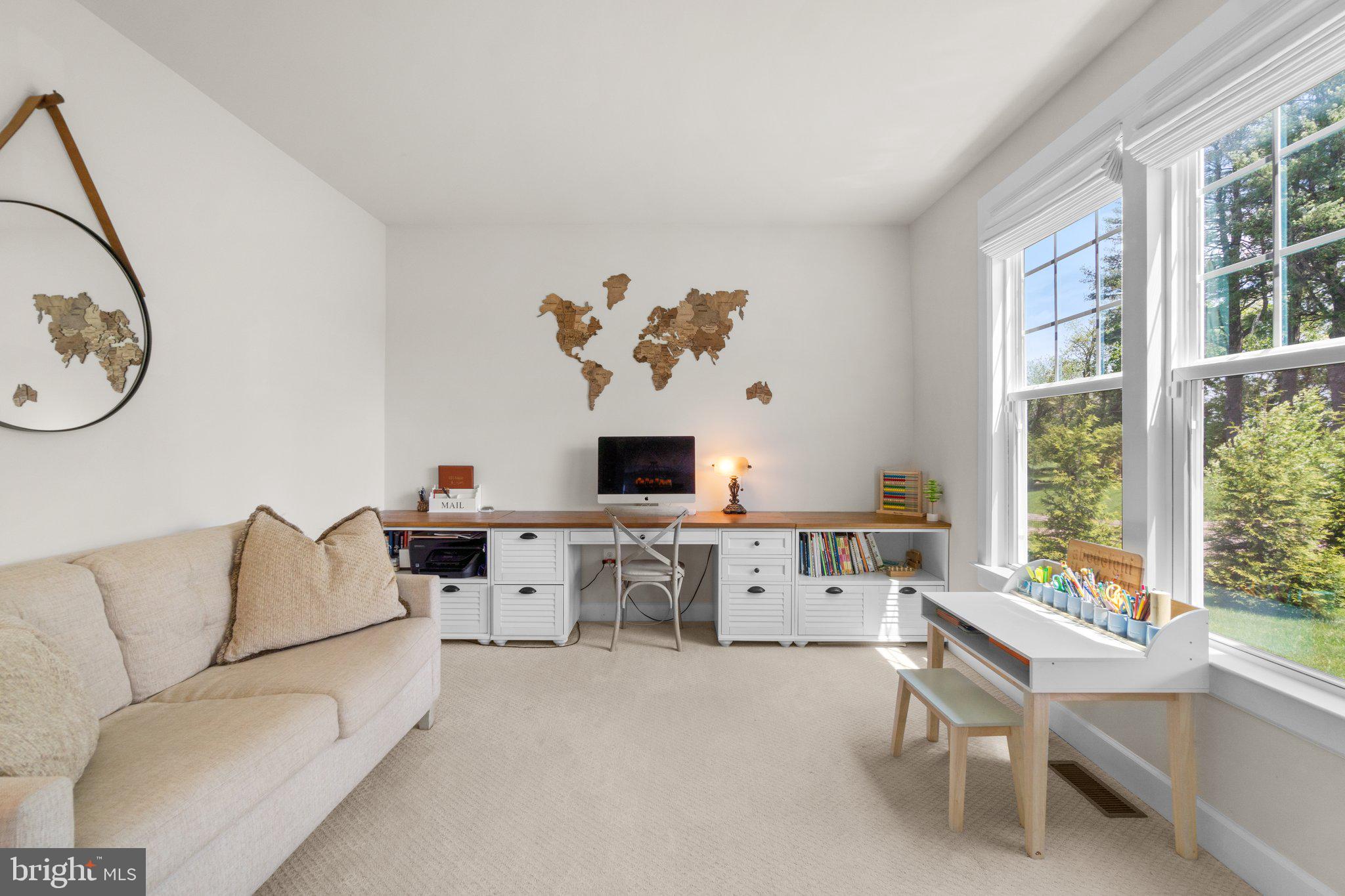 FAIRLANE FARM - Residential