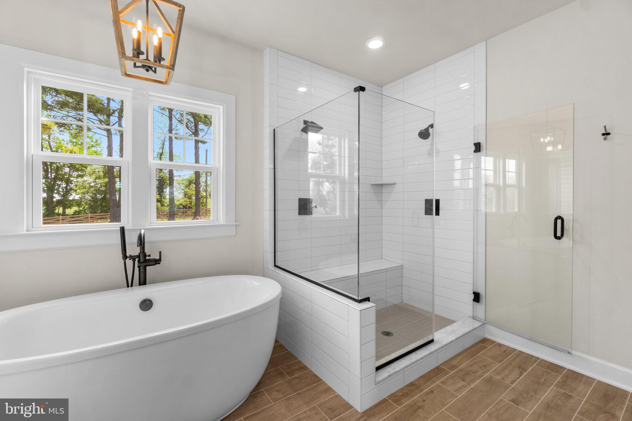 FAIRLANE FARM - Residential