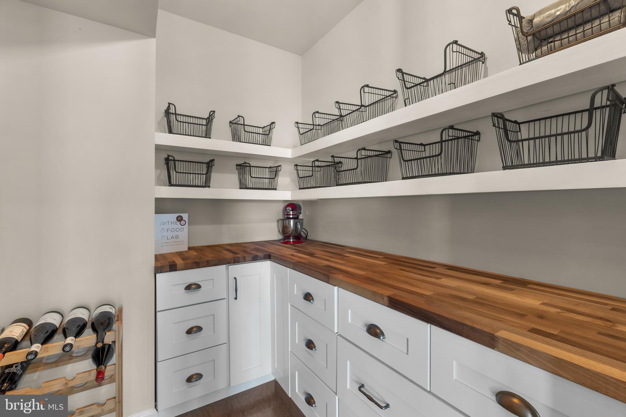 FAIRLANE FARM - Residential