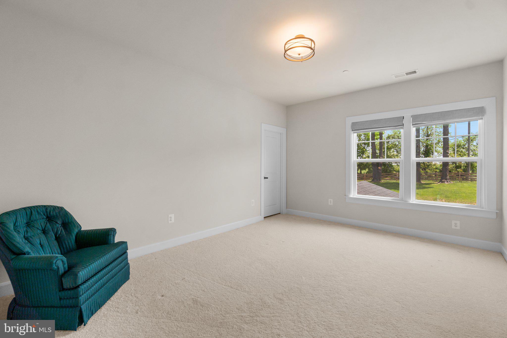 FAIRLANE FARM - Residential