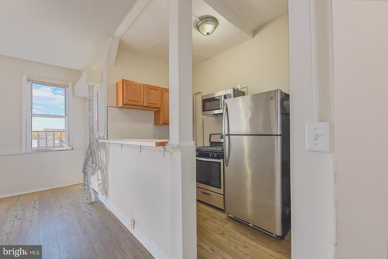 UNION SQUARE - Residential Lease