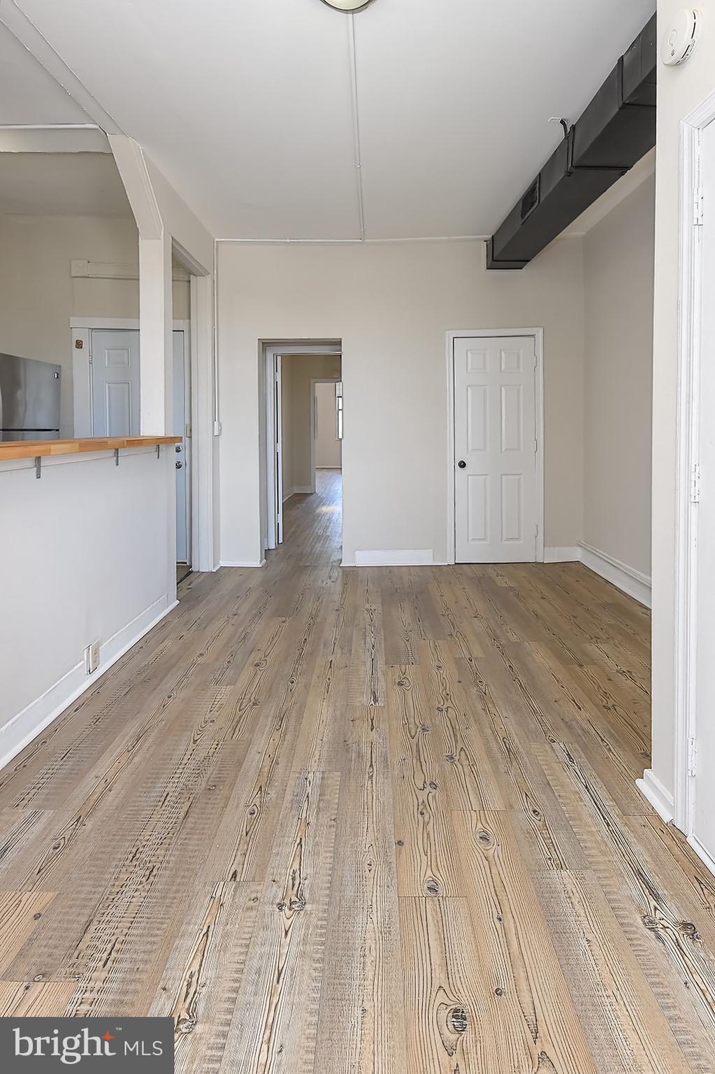 UNION SQUARE - Residential Lease