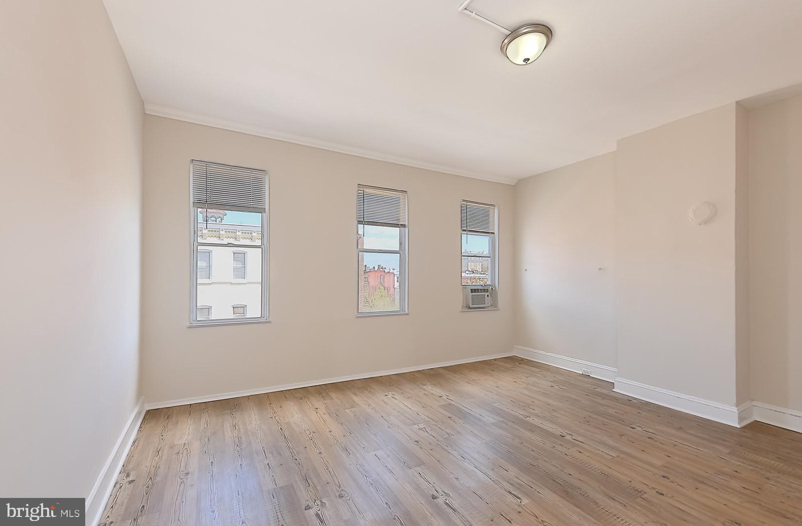 UNION SQUARE - Residential Lease