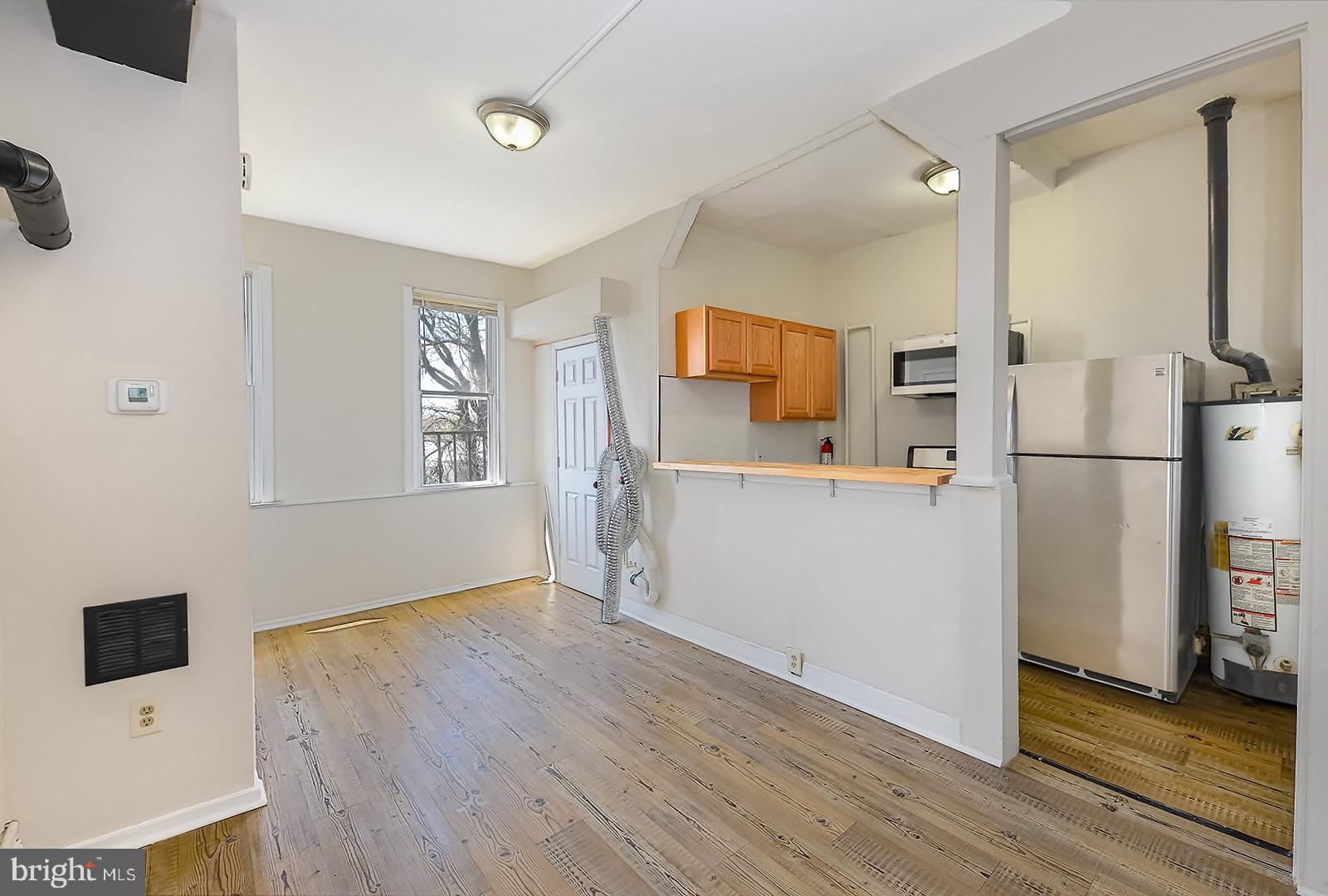 UNION SQUARE - Residential Lease