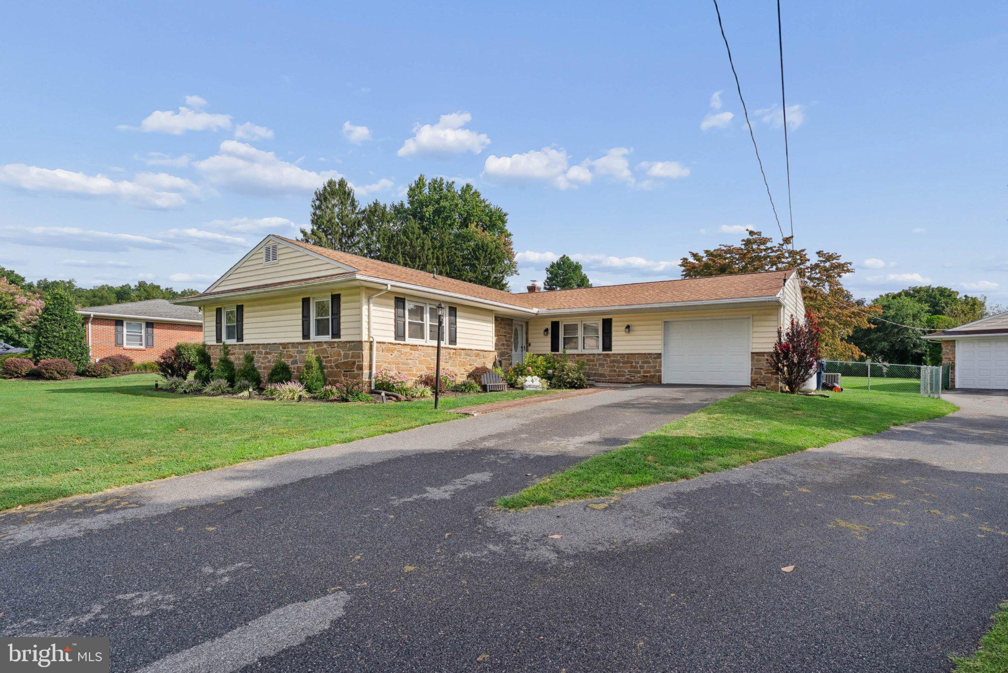 116 SUNRISE DRIVE