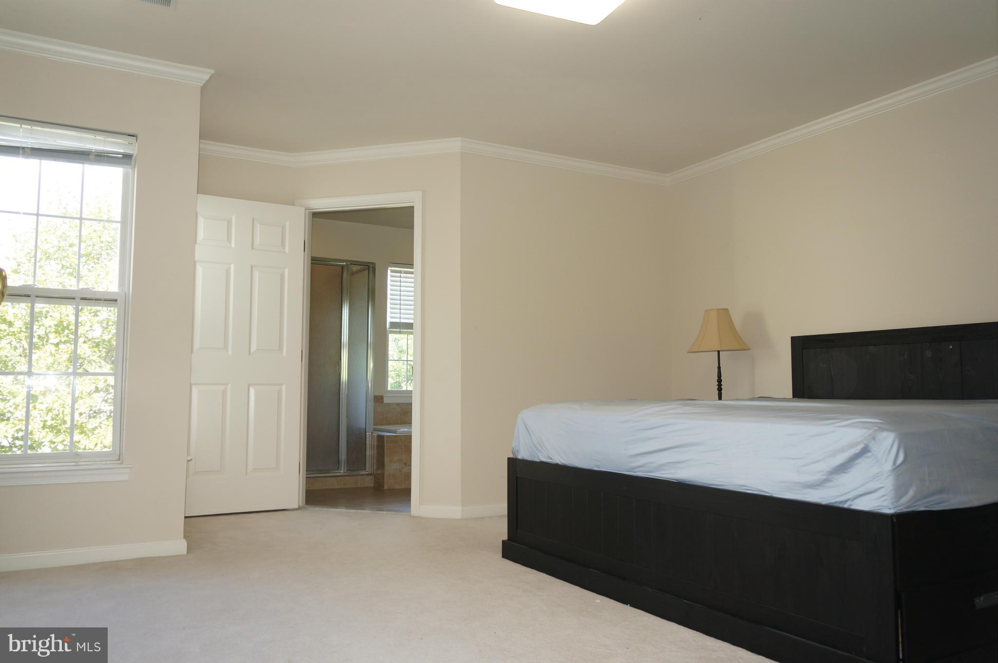 WELLESLEY - Residential Lease