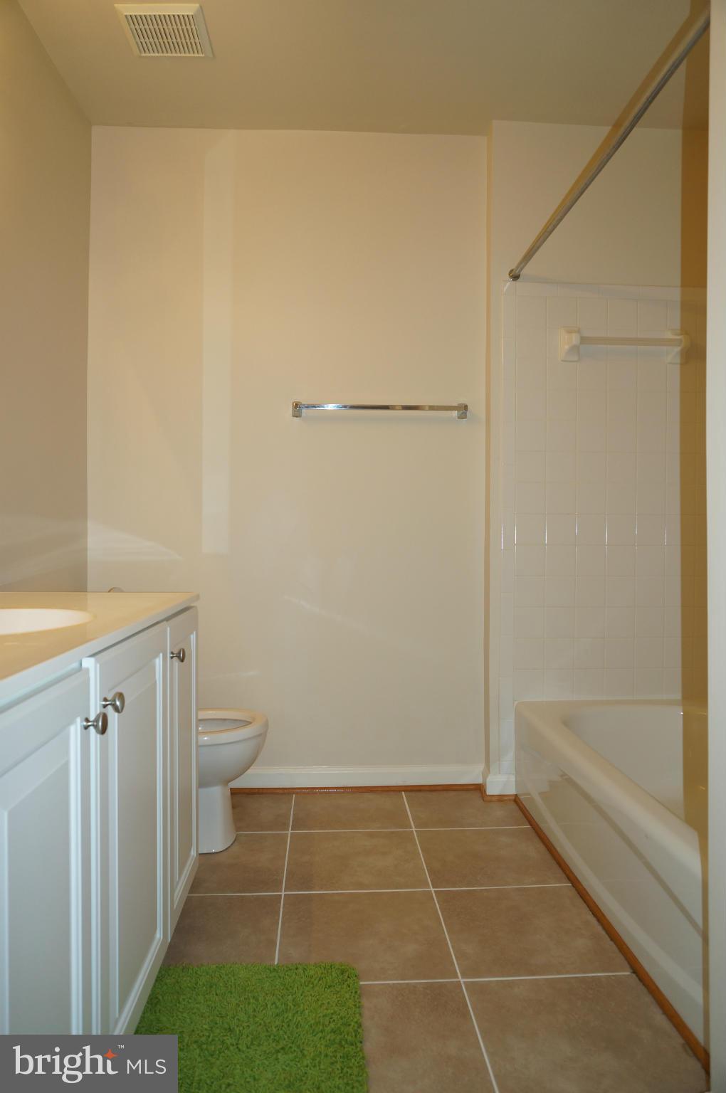 WELLESLEY - Residential Lease