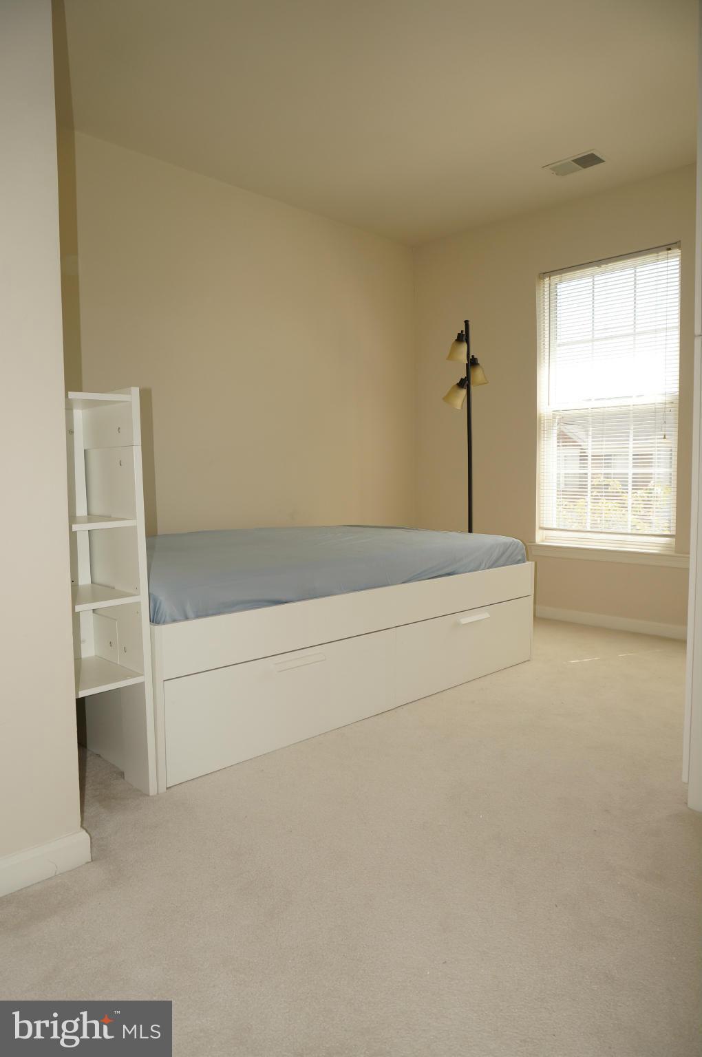 WELLESLEY - Residential Lease