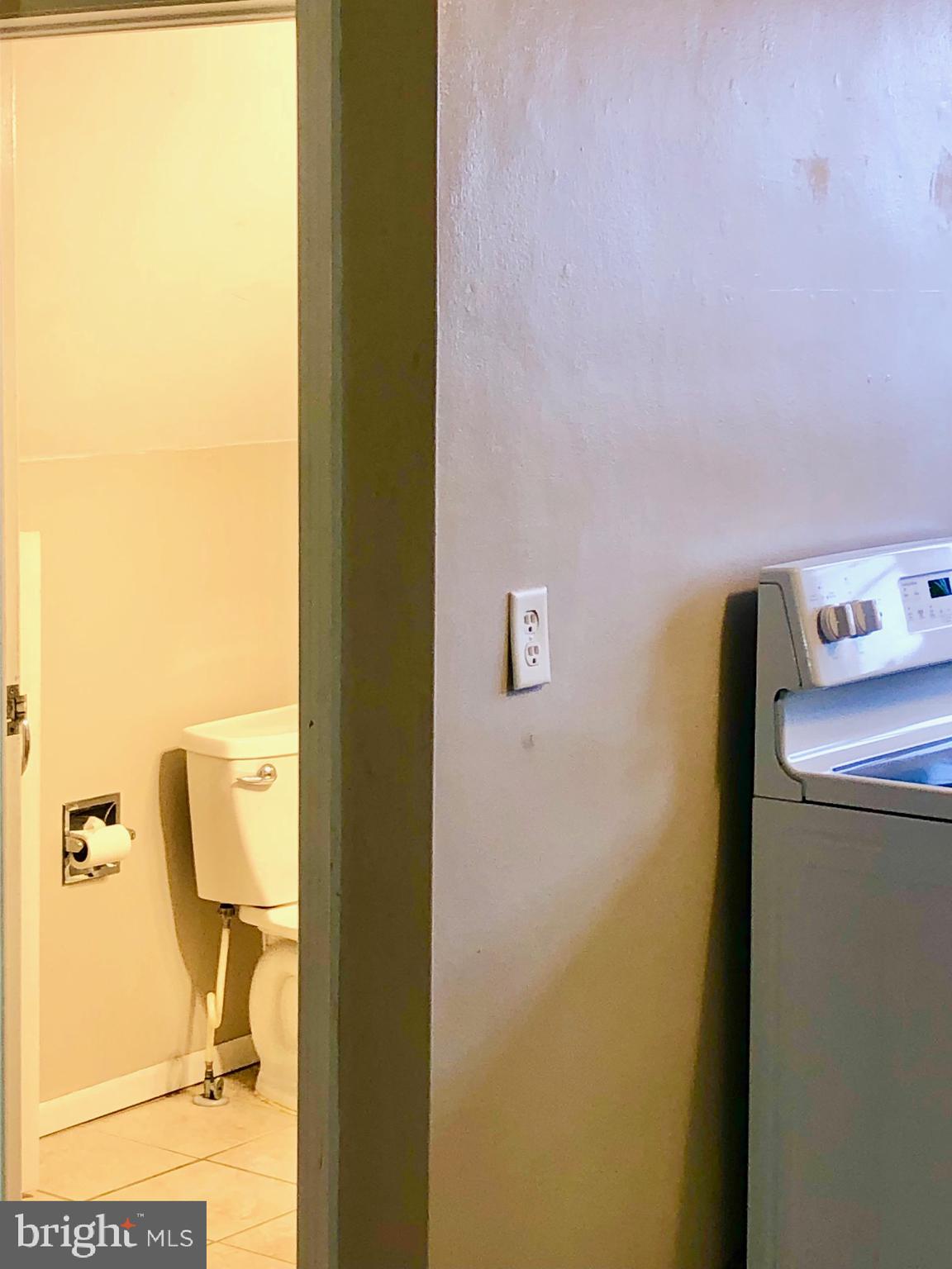 FAYETTEVILLE - Residential Lease