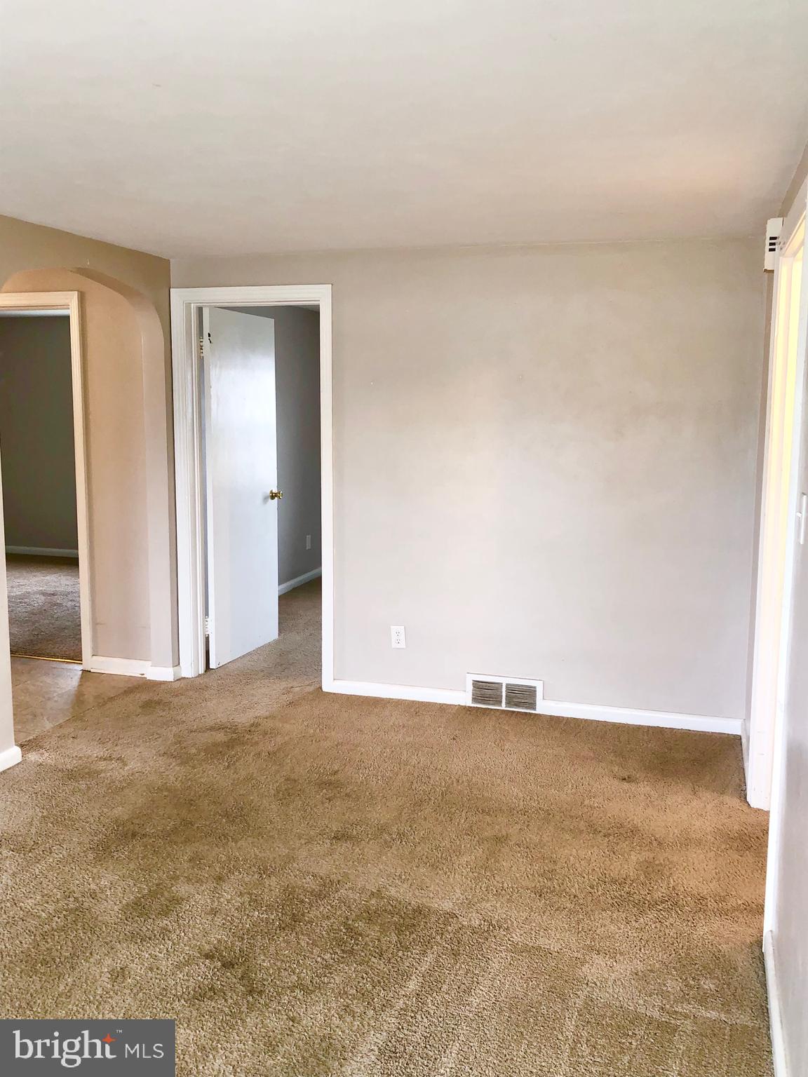 FAYETTEVILLE - Residential Lease