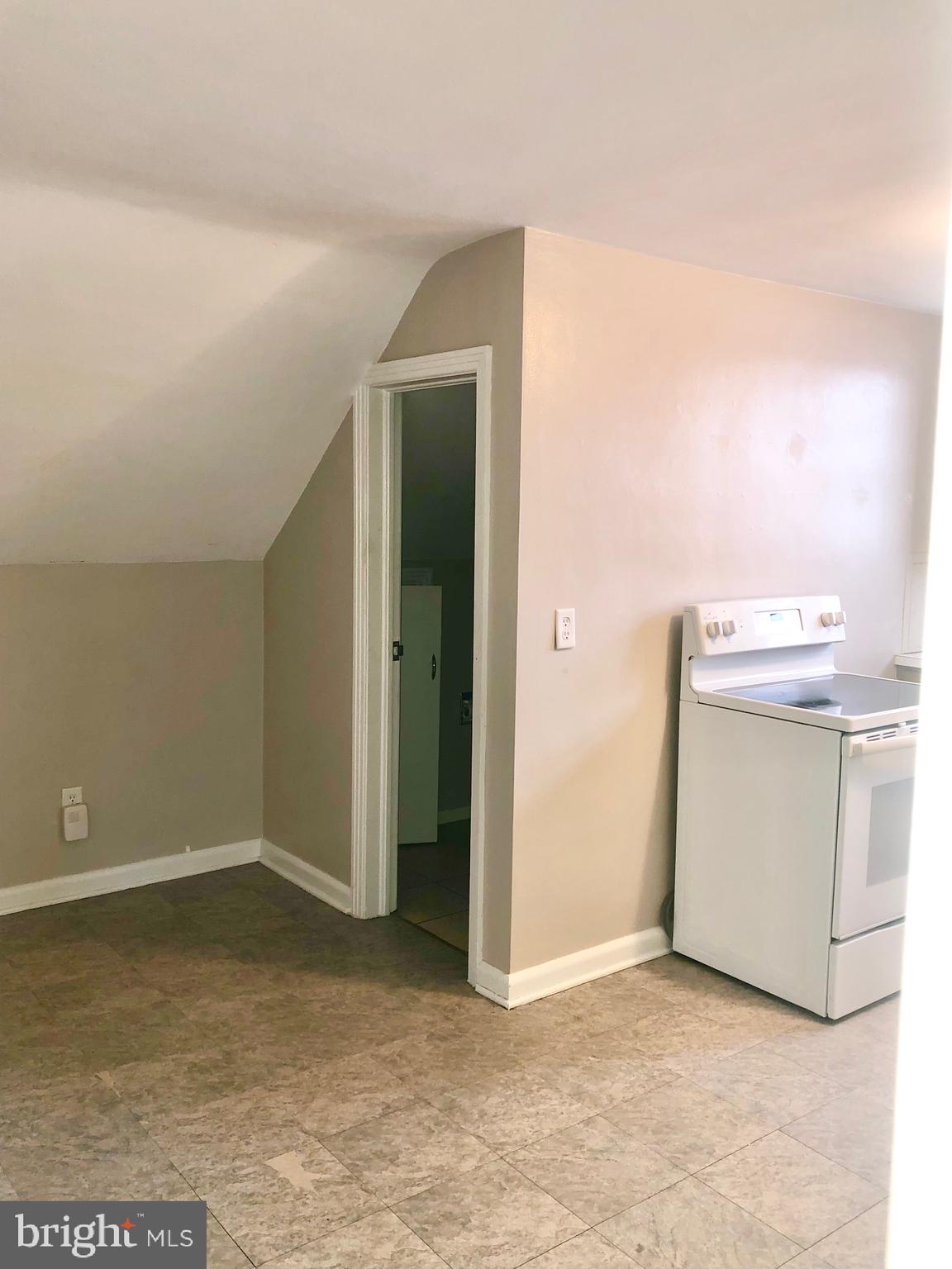 FAYETTEVILLE - Residential Lease