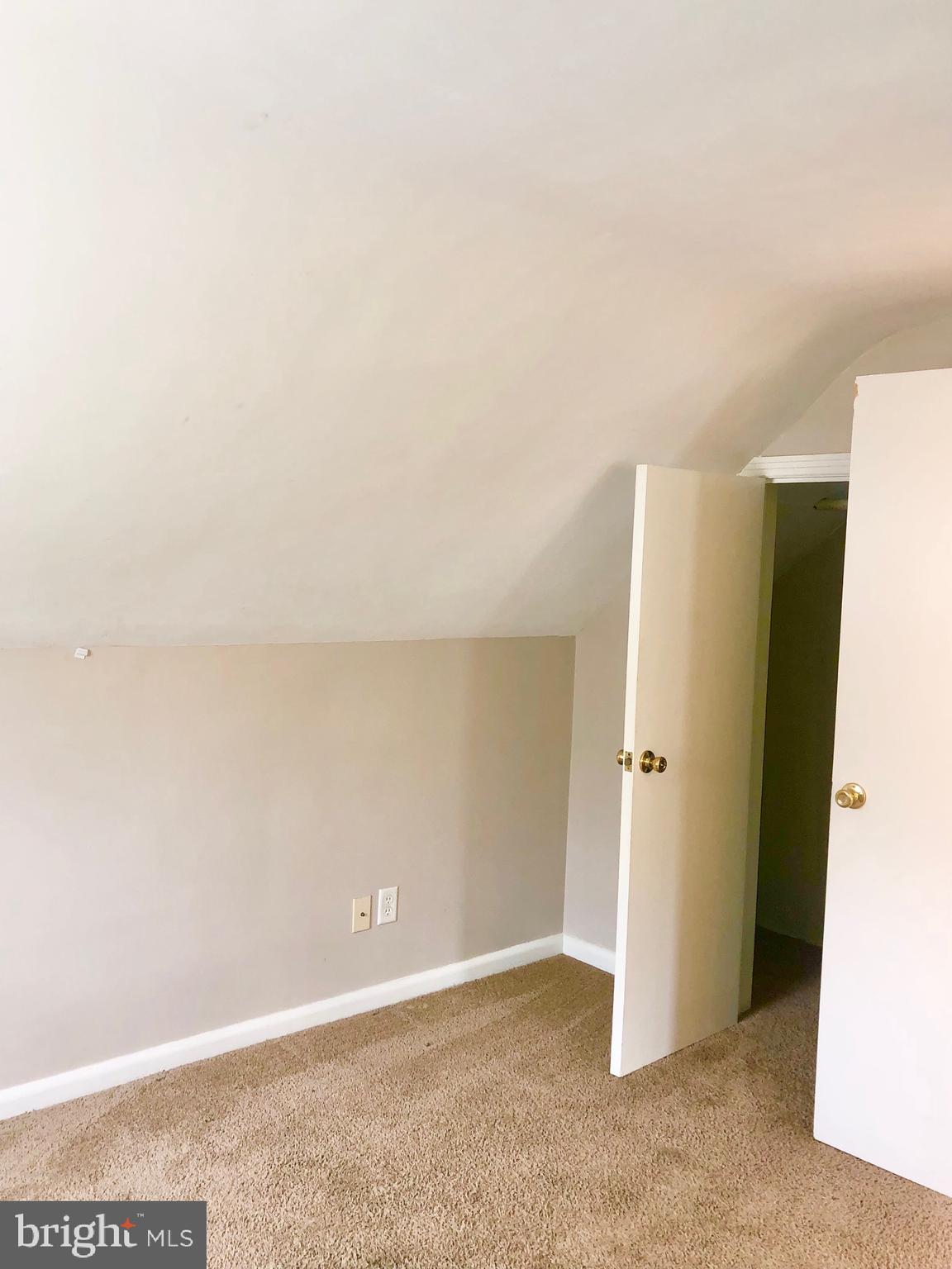 FAYETTEVILLE - Residential Lease