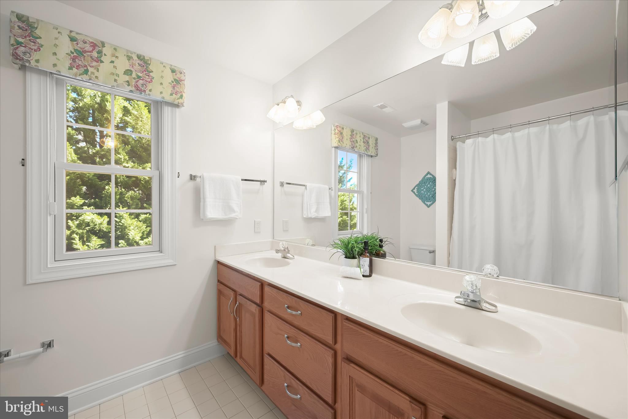 EMERSON - Residential