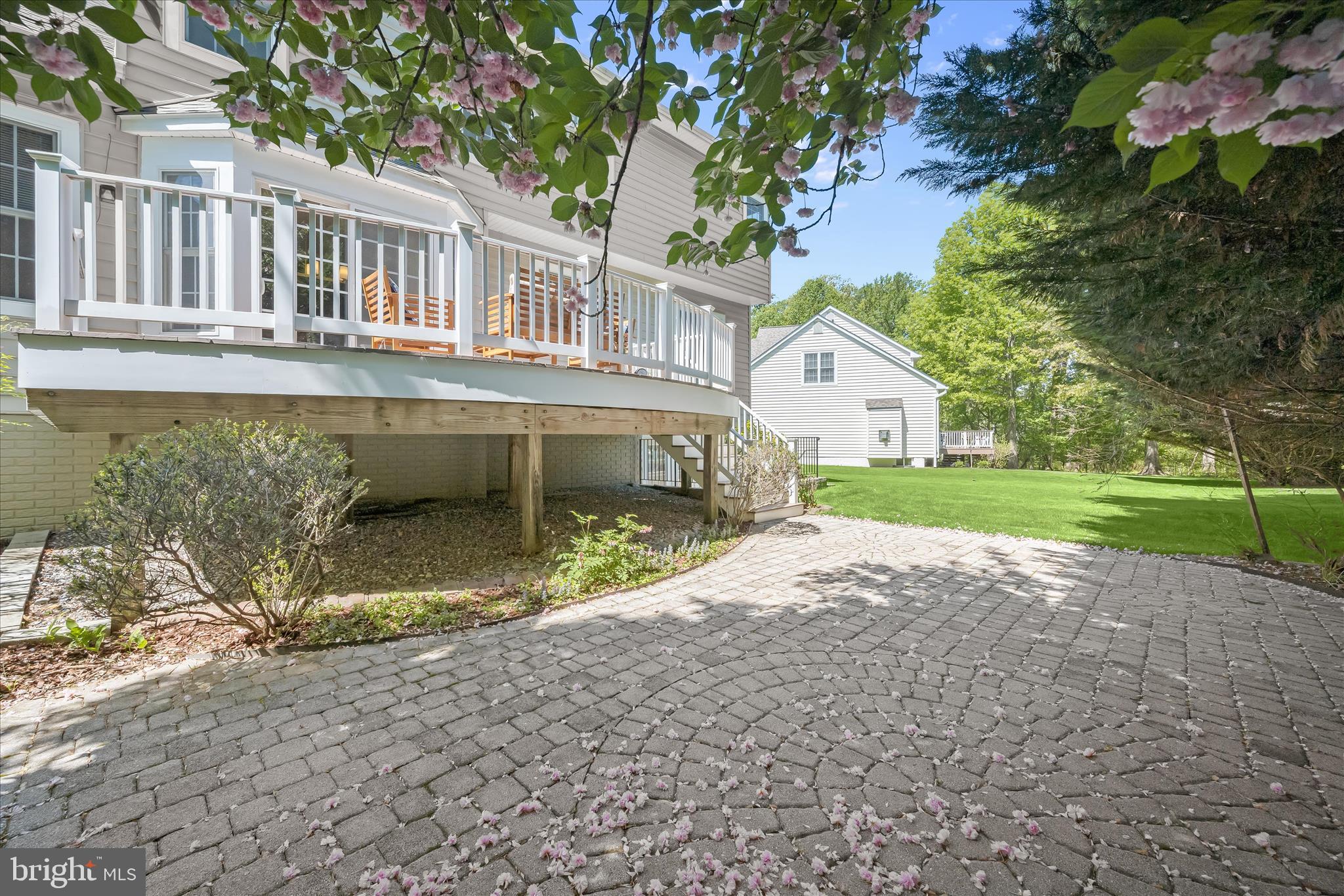 EMERSON - Residential