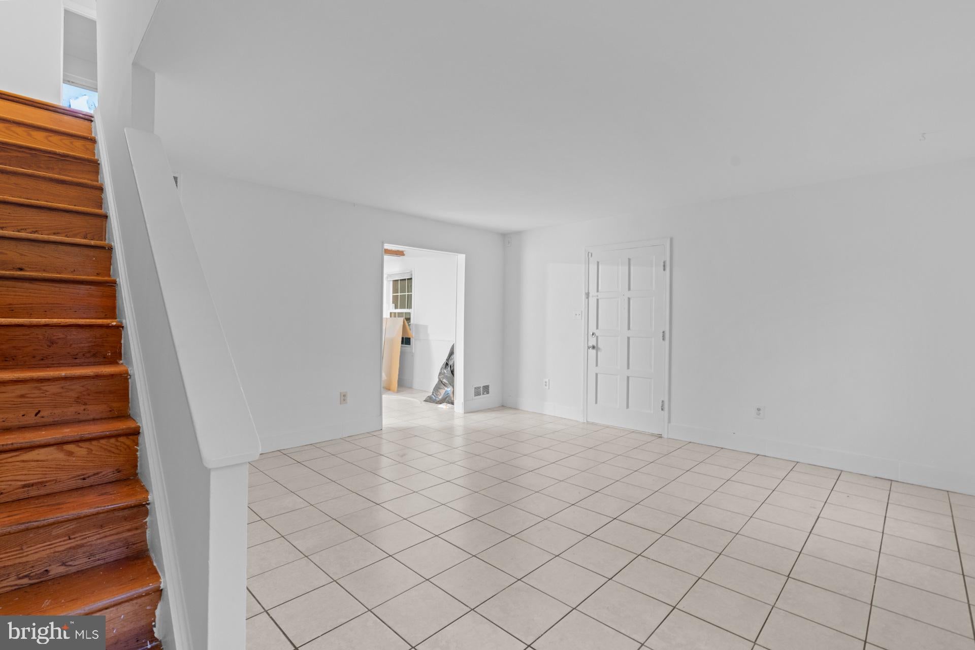 9827 TOWN LANE